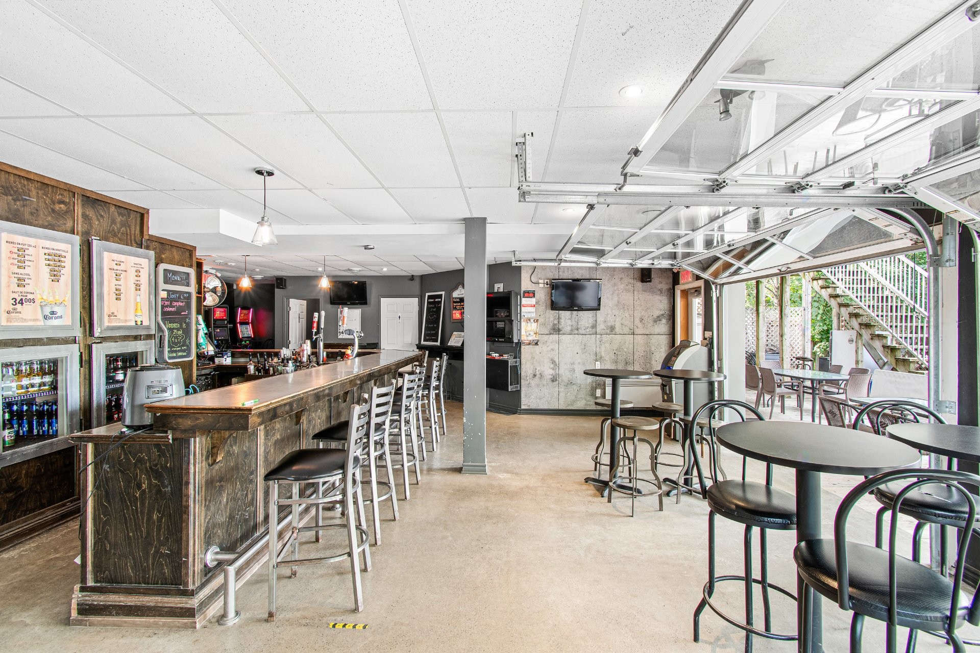 









258

 - 260


Route du Long-Sault

,
Saint-André-d'Argenteuil,




QC
J0V1X0

