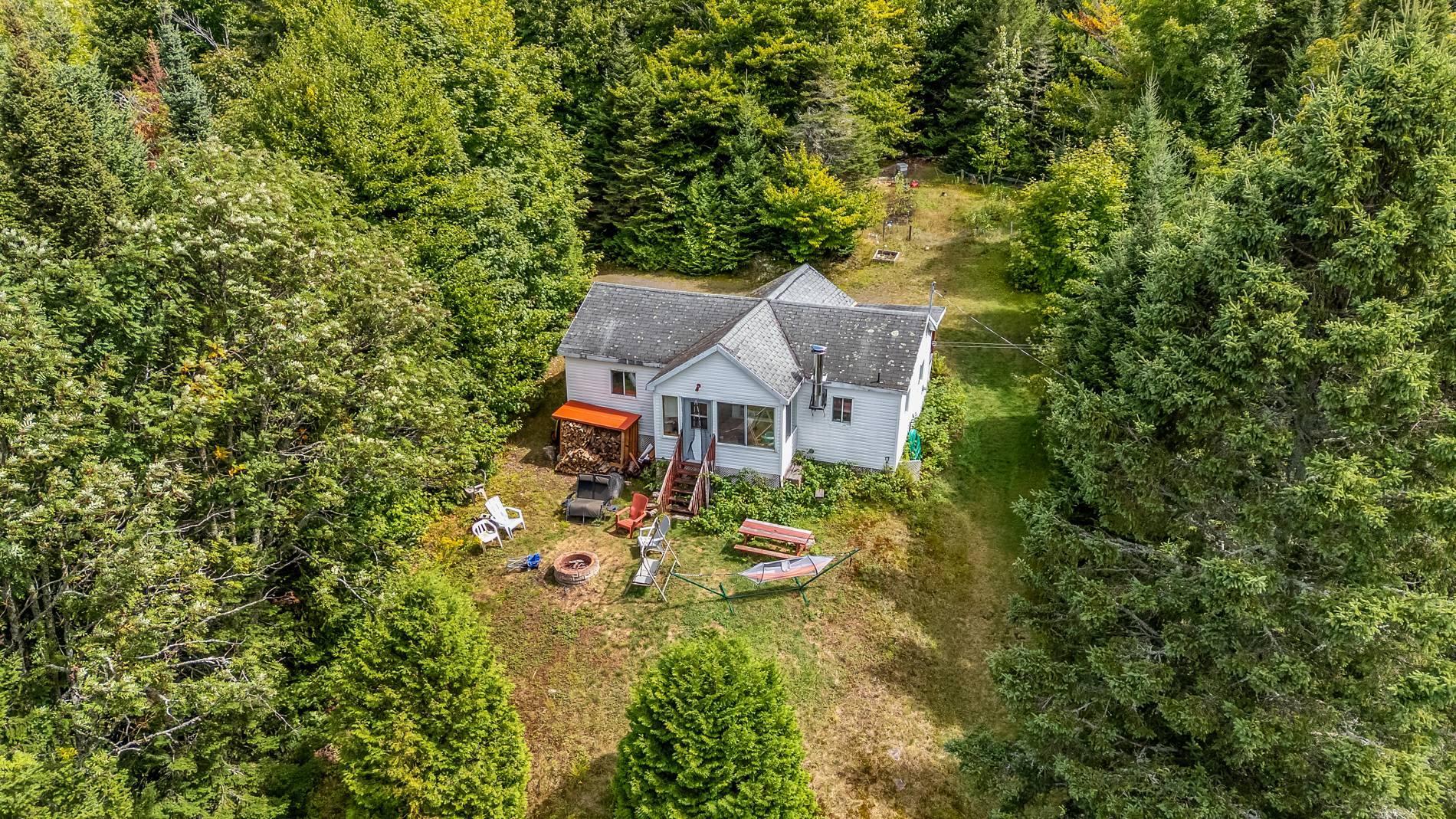 









25

 - 29


Ch. Lépine

,
Val-des-Lacs,




QC
J0T2P0

