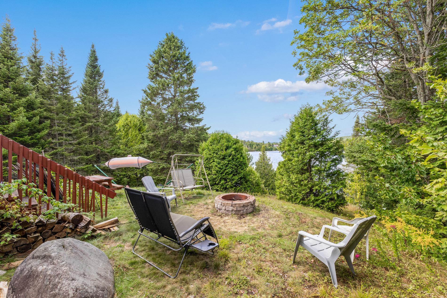 









25

 - 29


Ch. Lépine

,
Val-des-Lacs,




QC
J0T2P0

