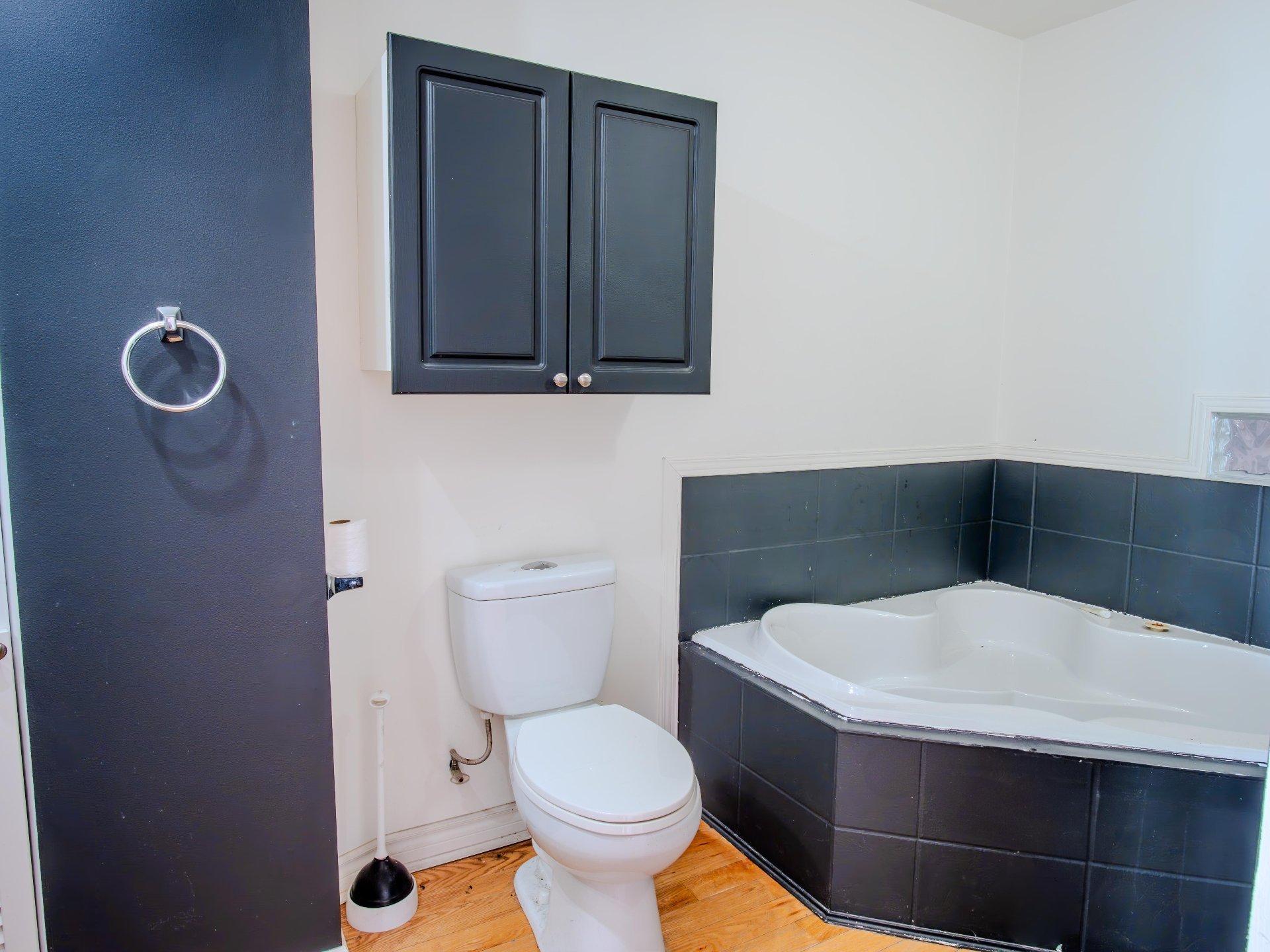 









57


Rg de la Barbotte

,
Lacolle,




QC
J0J1J0

