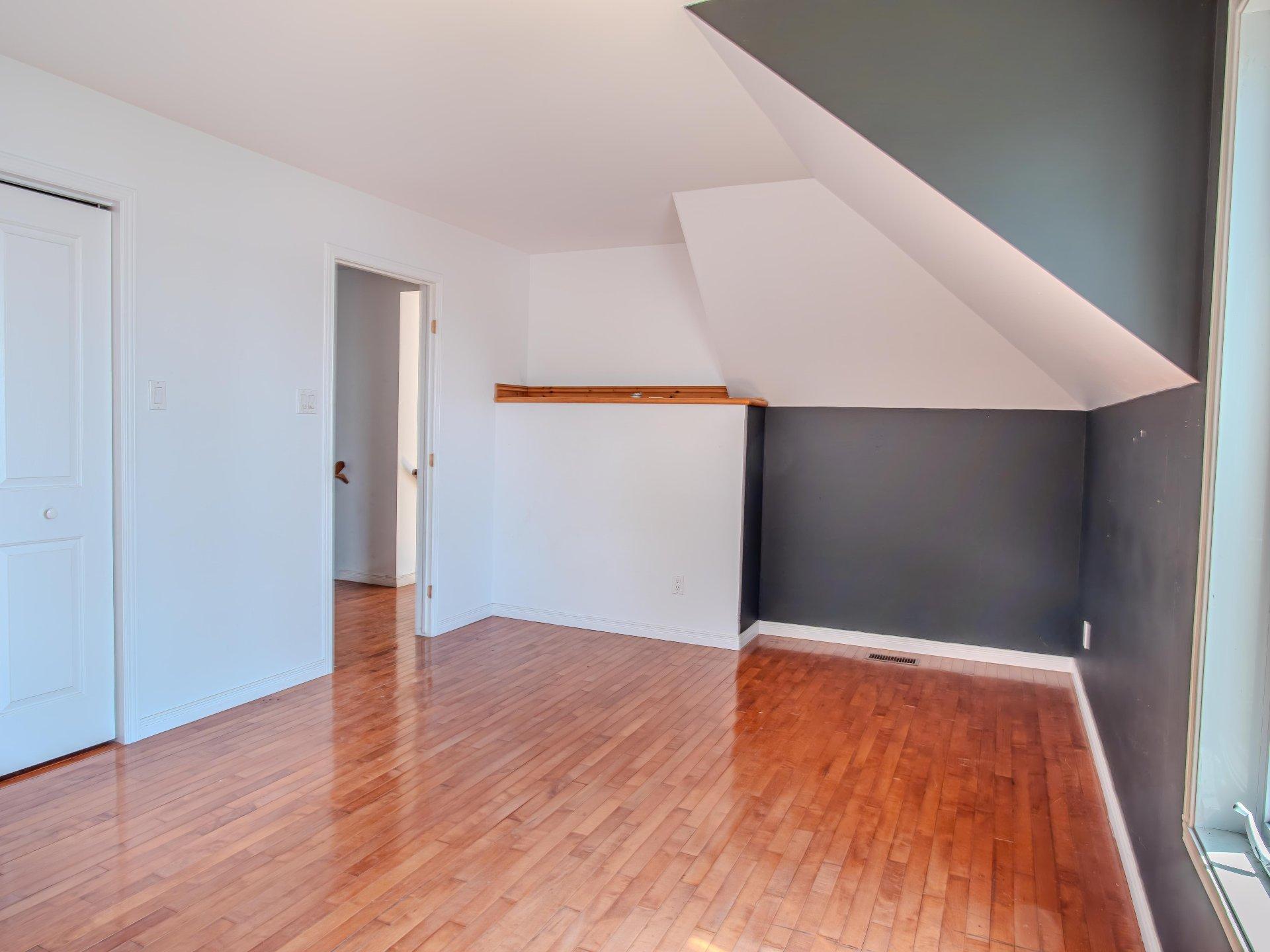 









57


Rg de la Barbotte

,
Lacolle,




QC
J0J1J0

