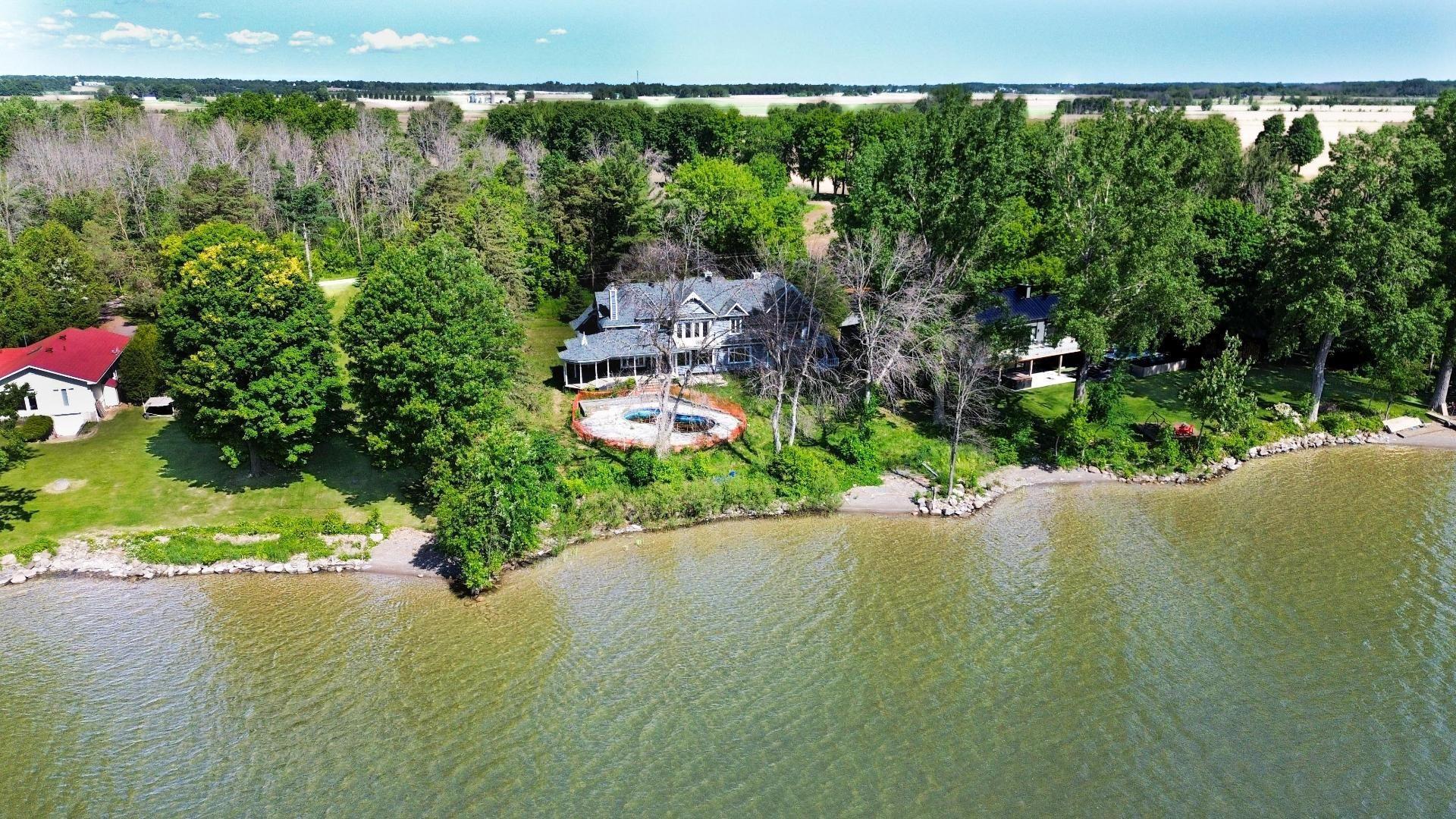 









57


Rg de la Barbotte

,
Lacolle,




QC
J0J1J0

