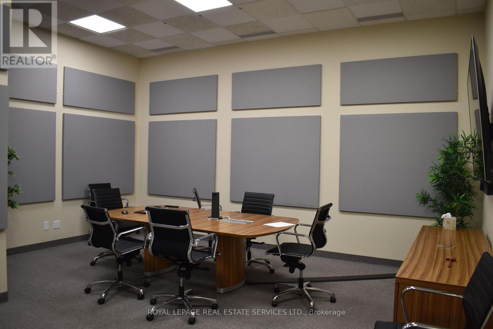 












33 - 5155 SPECTRUM WAY

,
Mississauga,




Ontario
L4W5A5

