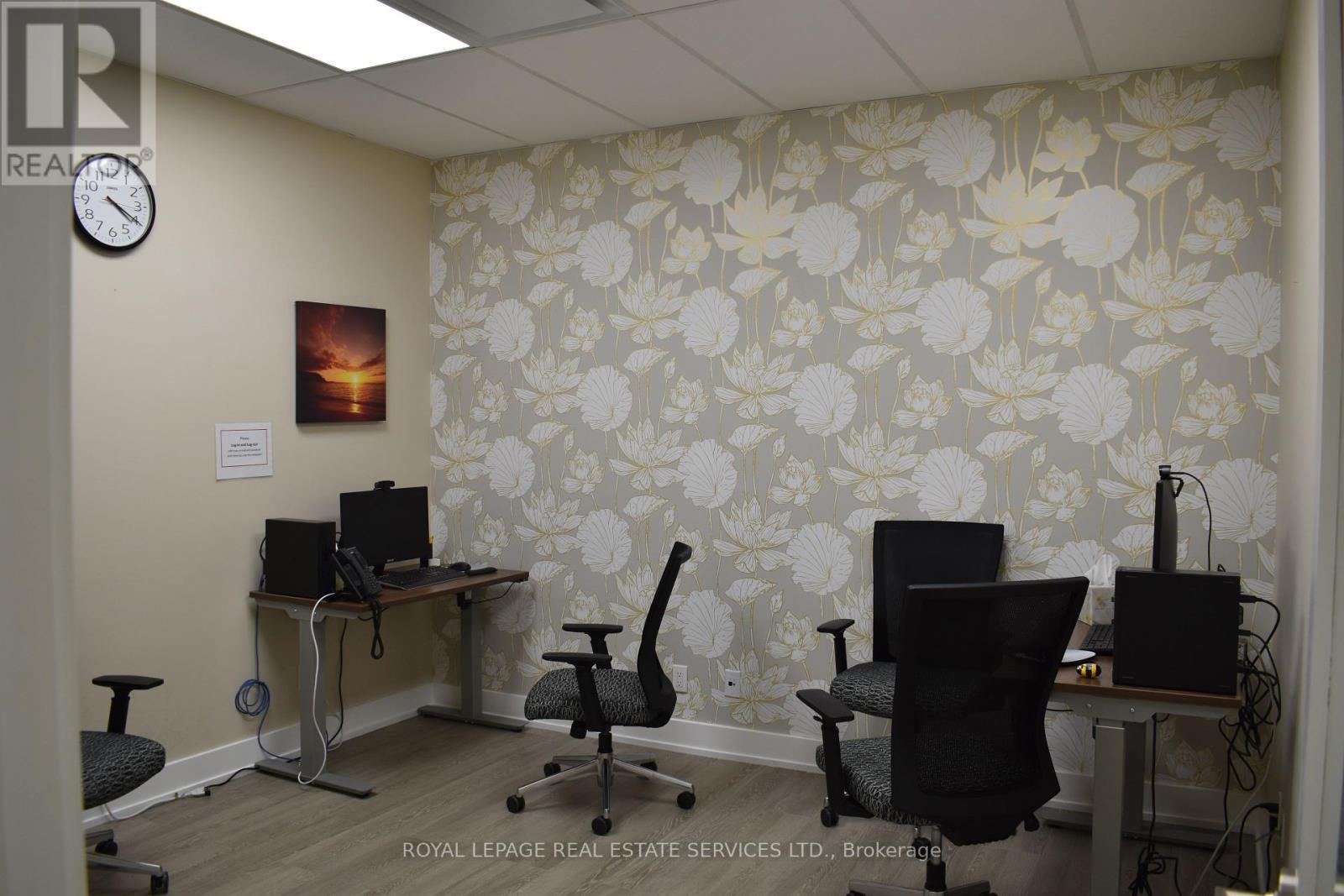 












33 - 5155 SPECTRUM WAY

,
Mississauga,




Ontario
L4W5A5

