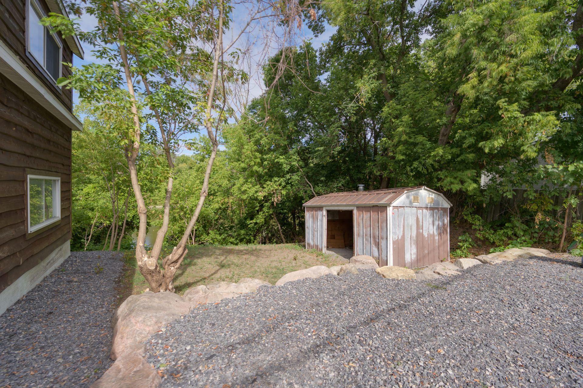 









44


Rue St-Antoine

,
Rigaud,




QC
J0P1P0

