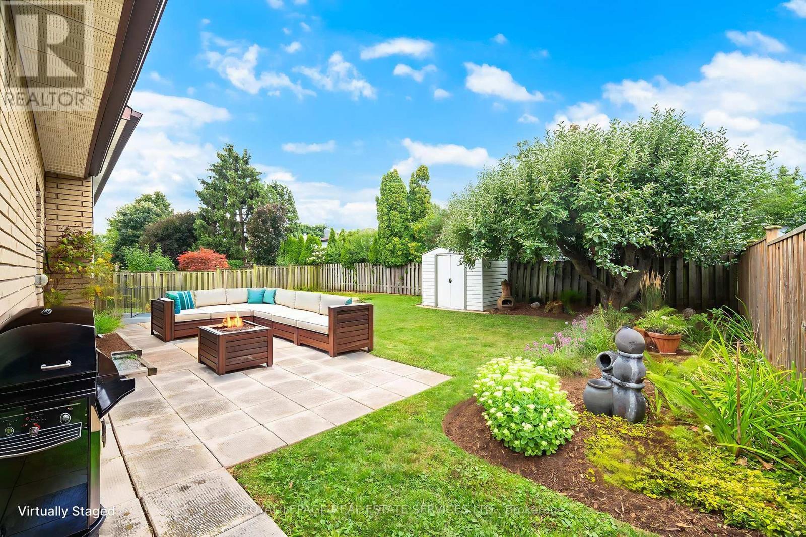 












518 VANGUARD CRESCENT

,
Oakville,




Ontario
L6L5G7

