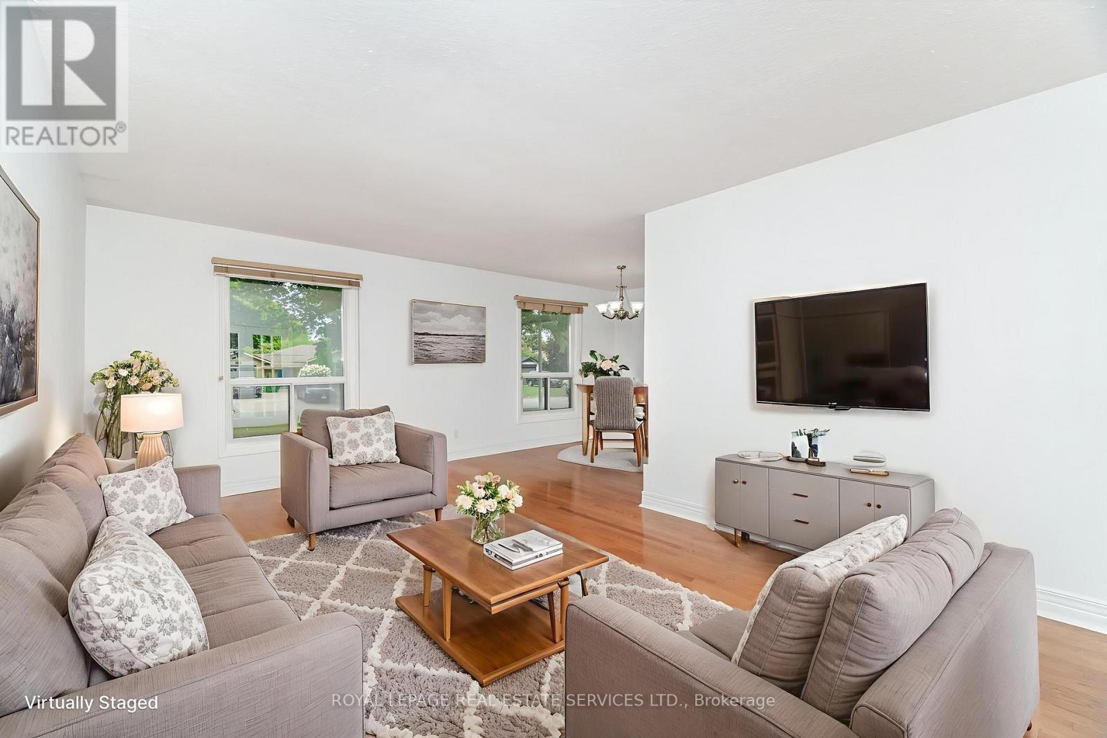 












518 VANGUARD CRESCENT

,
Oakville,




Ontario
L6L5G7


