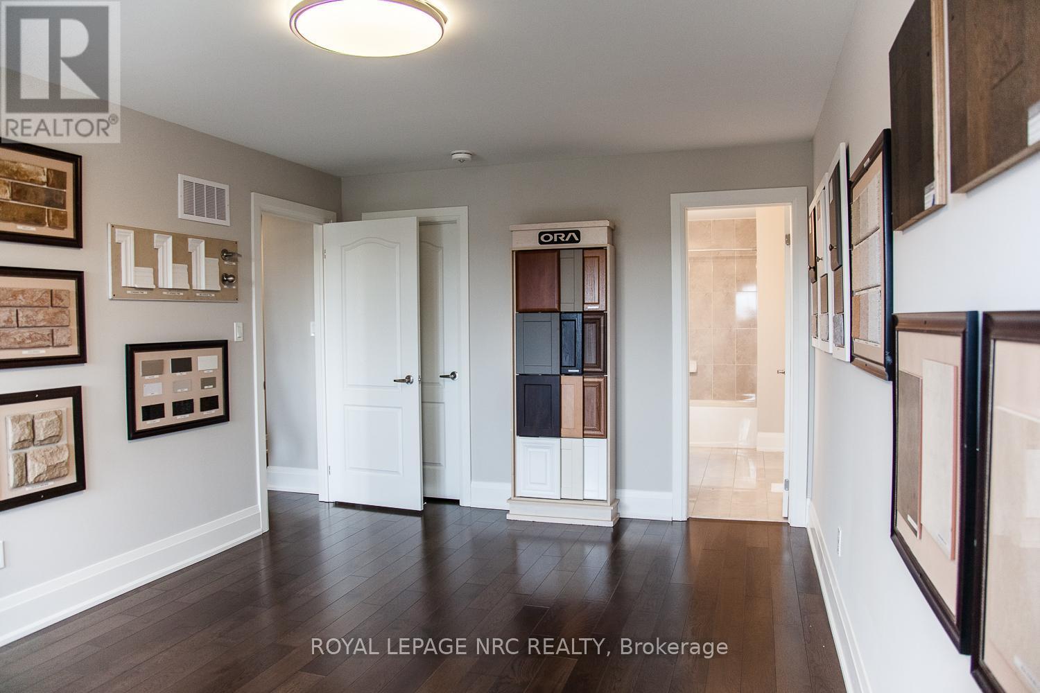 












266 PALACE STREET

,
Thorold (Thorold Downtown),




Ontario
L2V0N3

