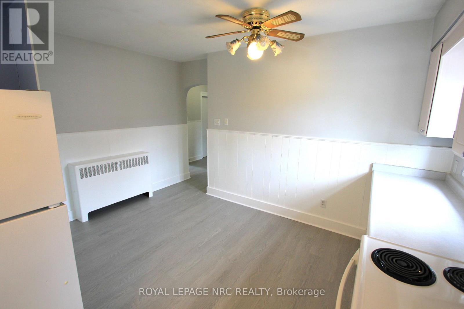 












60 MICHAEL AVENUE

,
St. Catharines (Burleigh Hill),




Ontario
L2T1S3

