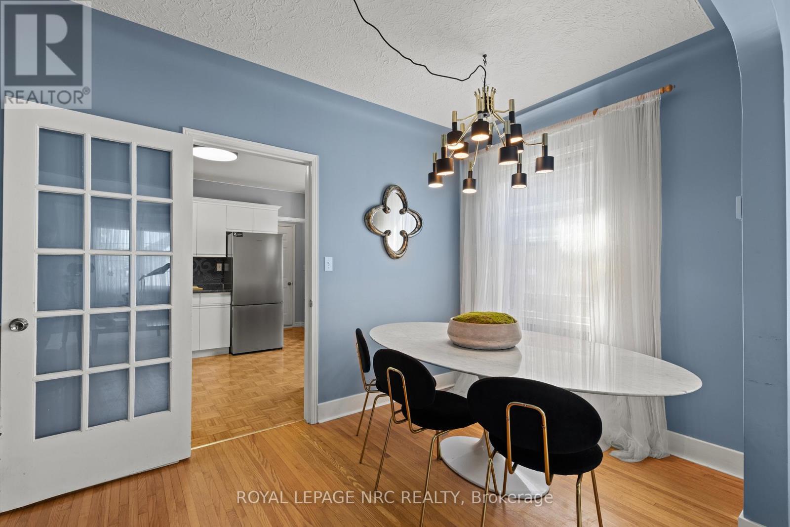 












28 AUGUSTA AVENUE

,
St. Catharines (Facer),




Ontario
L2M5R2

