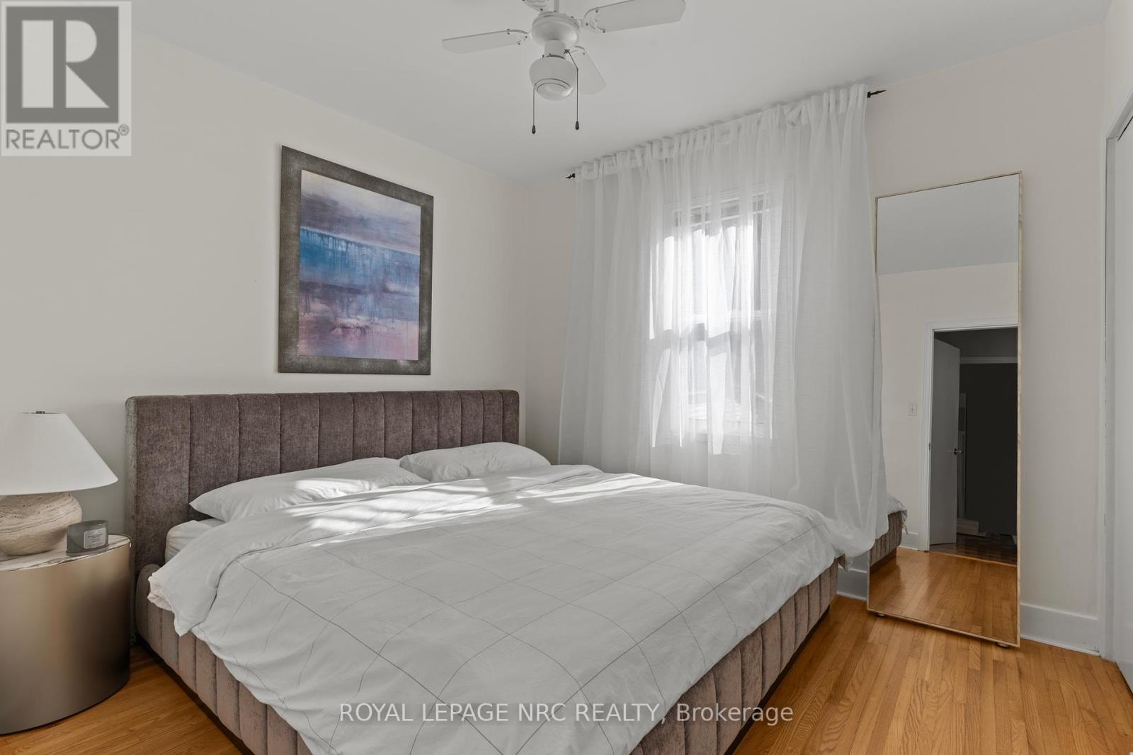 












28 AUGUSTA AVENUE

,
St. Catharines (Facer),




Ontario
L2M5R2

