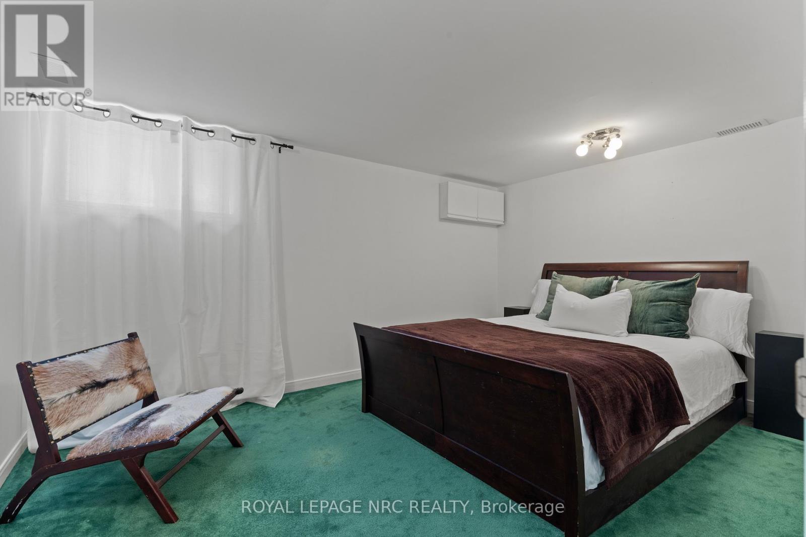 












28 AUGUSTA AVENUE

,
St. Catharines (Facer),




Ontario
L2M5R2

