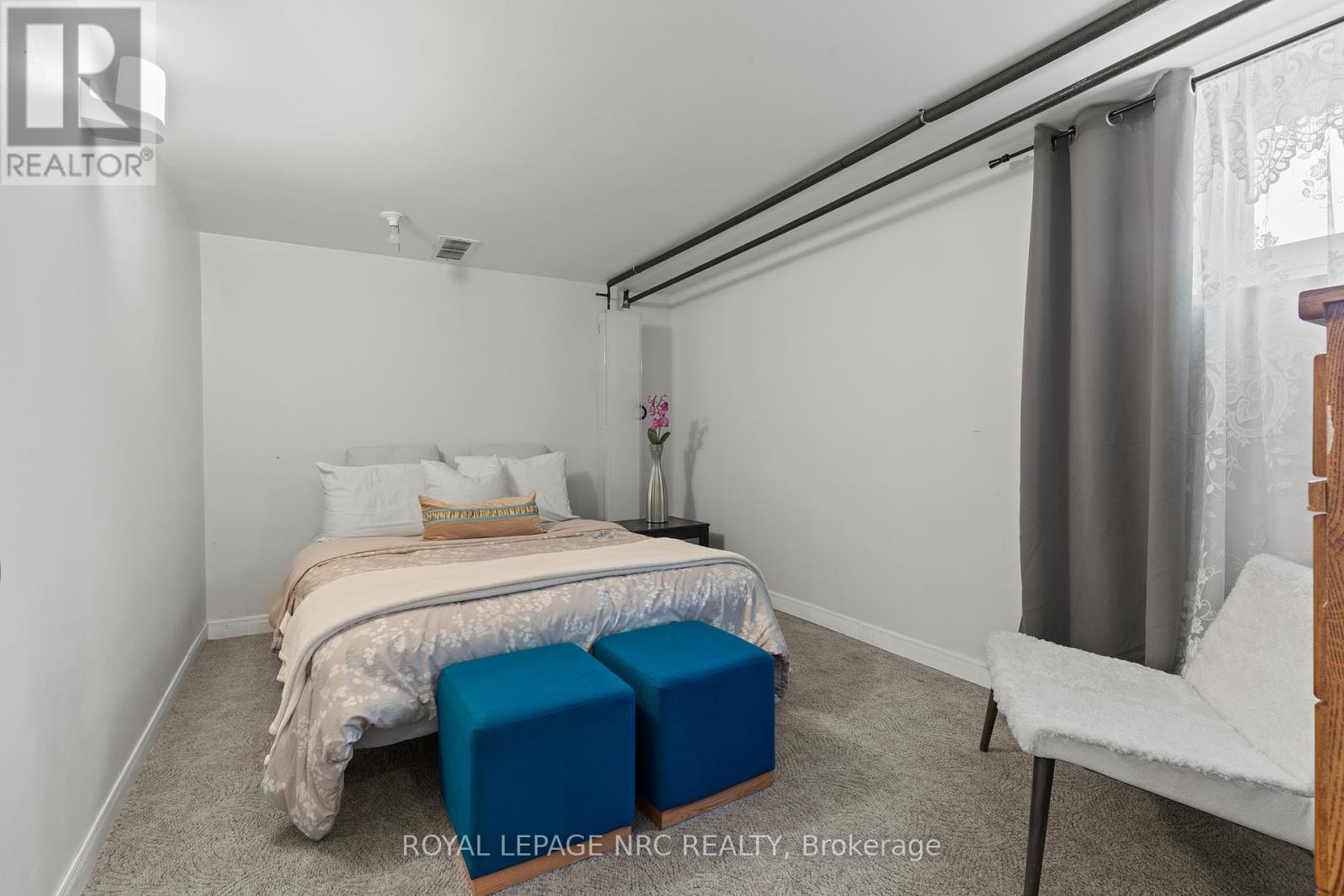 












28 AUGUSTA AVENUE

,
St. Catharines (Facer),




Ontario
L2M5R2

