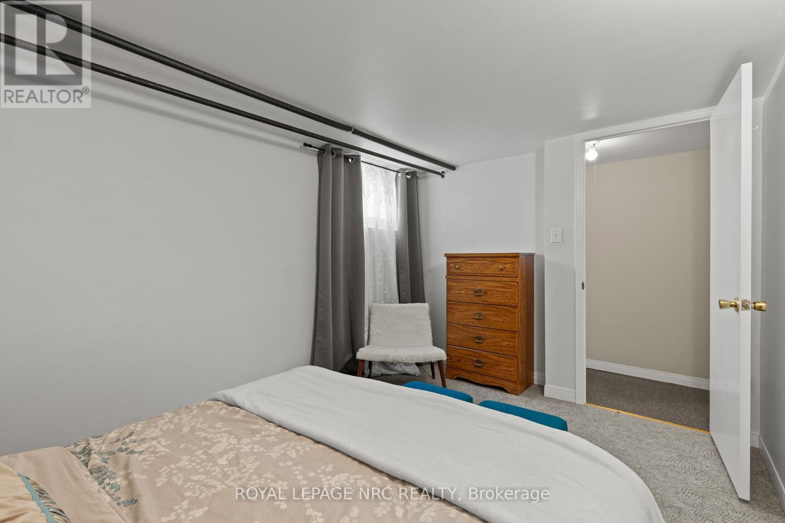 












28 AUGUSTA AVENUE

,
St. Catharines (Facer),




Ontario
L2M5R2

