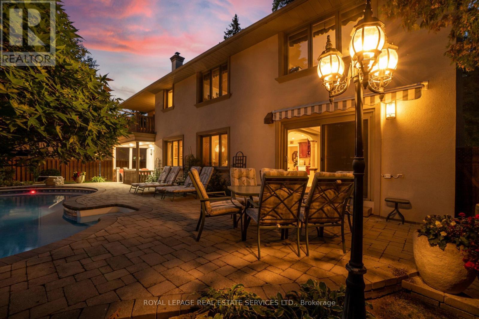 












2130 AUTUMN BREEZE DRIVE N

,
Mississauga,




Ontario
L5B1R4

