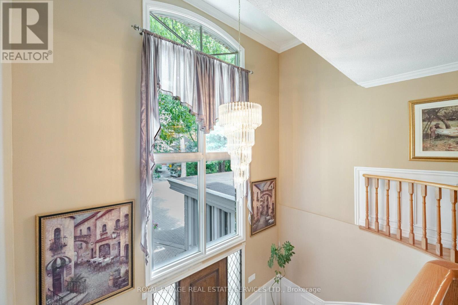 












2130 AUTUMN BREEZE DRIVE N

,
Mississauga,




Ontario
L5B1R4

