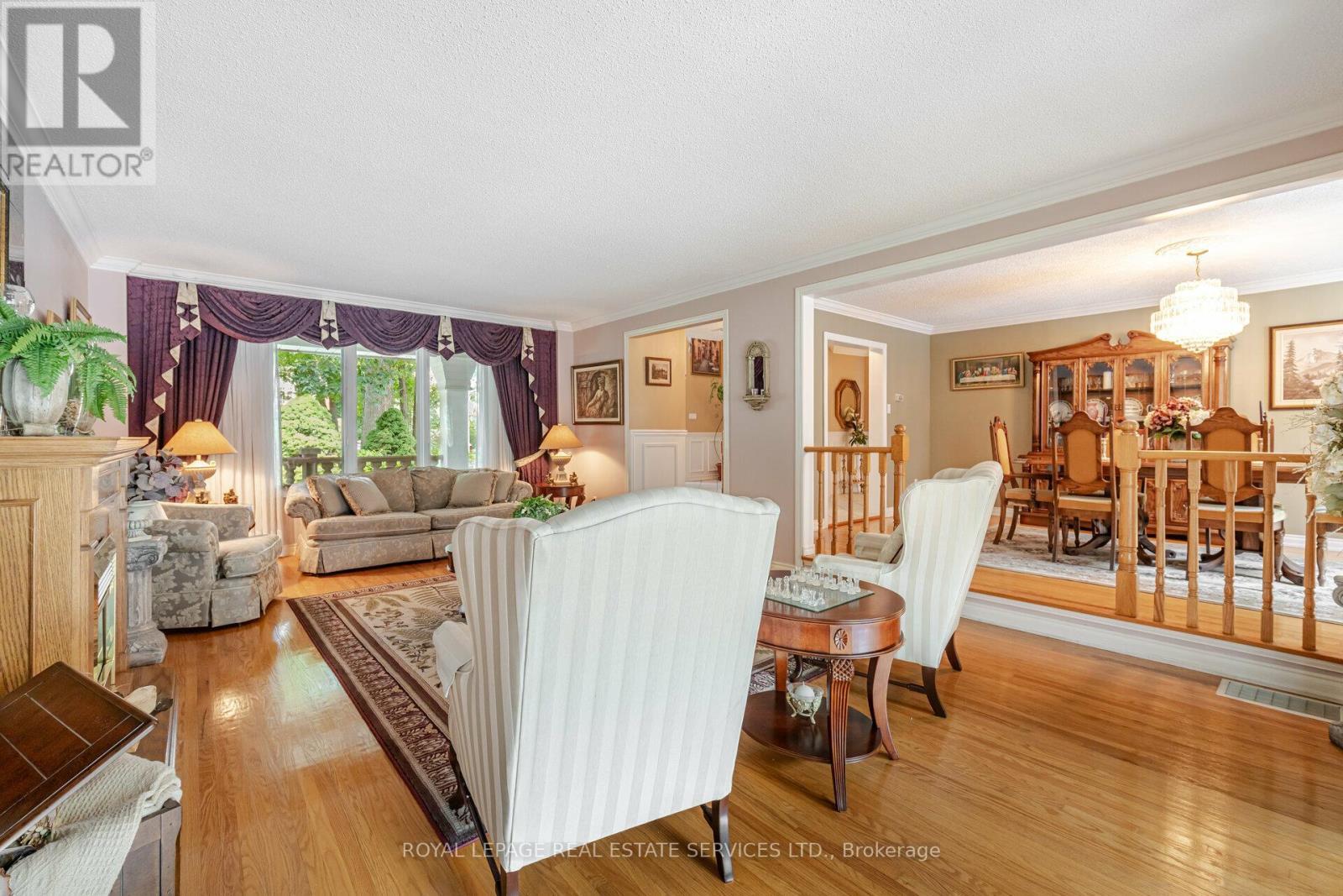 












2130 AUTUMN BREEZE DRIVE N

,
Mississauga,




Ontario
L5B1R4

