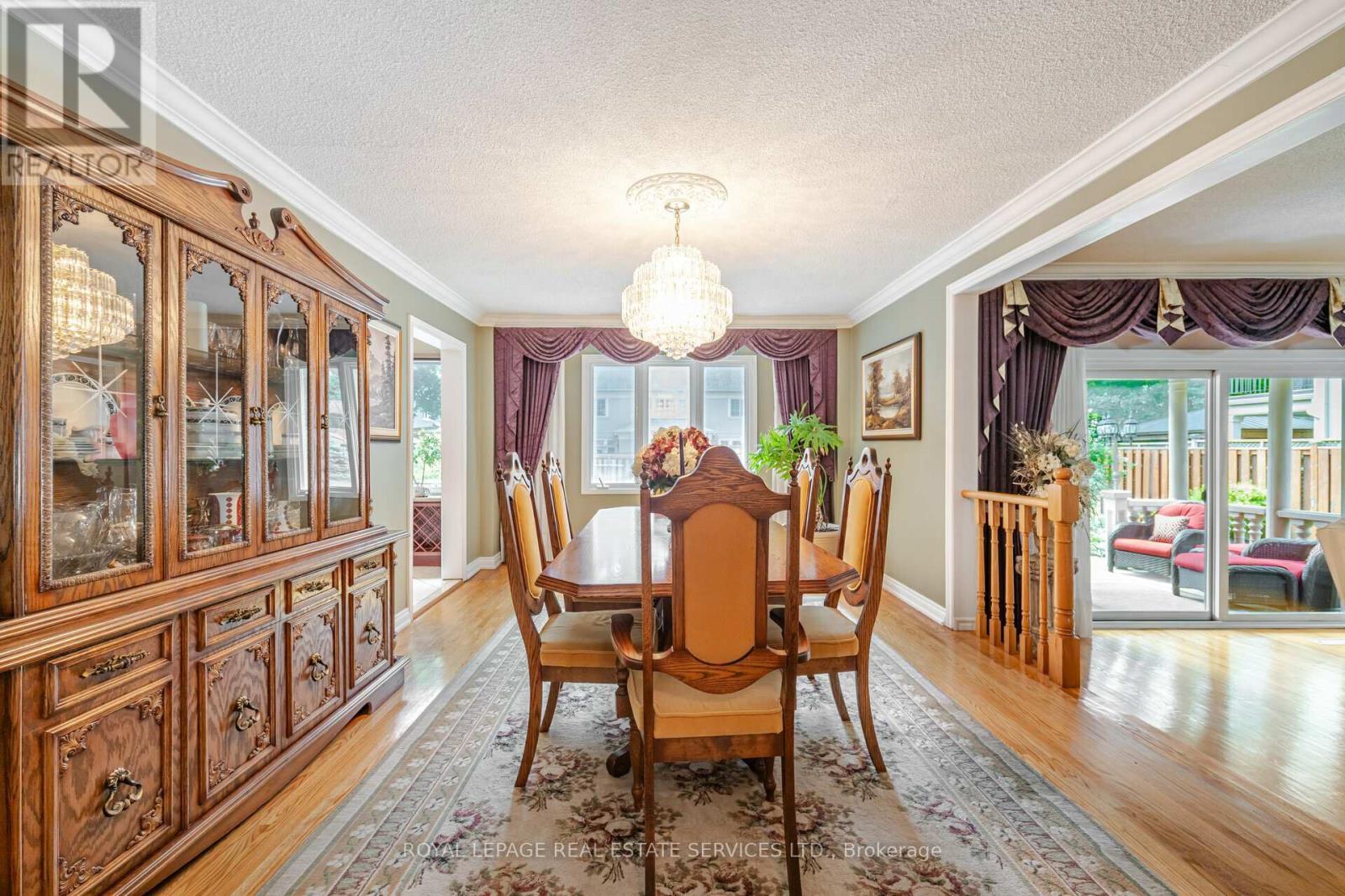 












2130 AUTUMN BREEZE DRIVE N

,
Mississauga,




Ontario
L5B1R4

