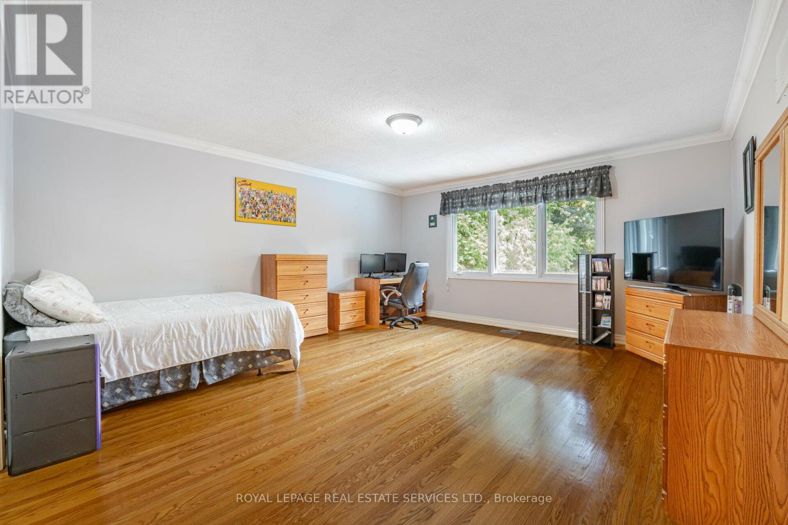 












2130 AUTUMN BREEZE DRIVE N

,
Mississauga,




Ontario
L5B1R4

