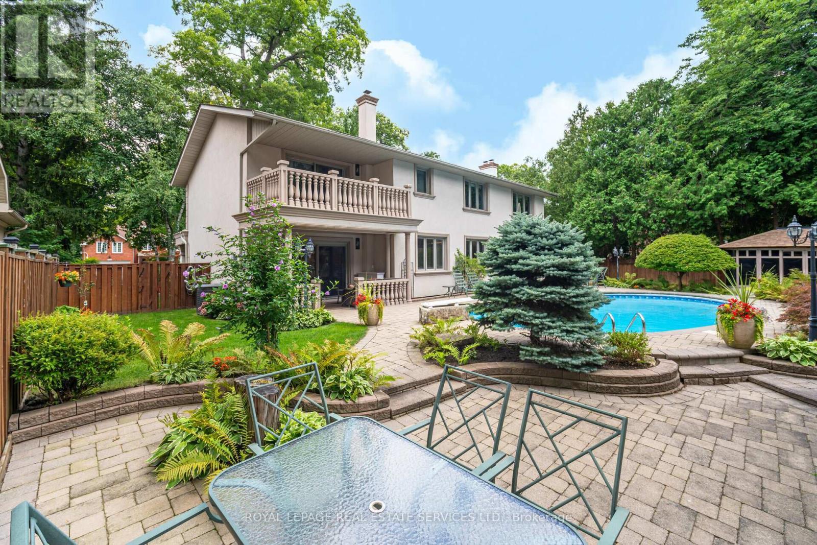












2130 AUTUMN BREEZE DRIVE N

,
Mississauga,




Ontario
L5B1R4

