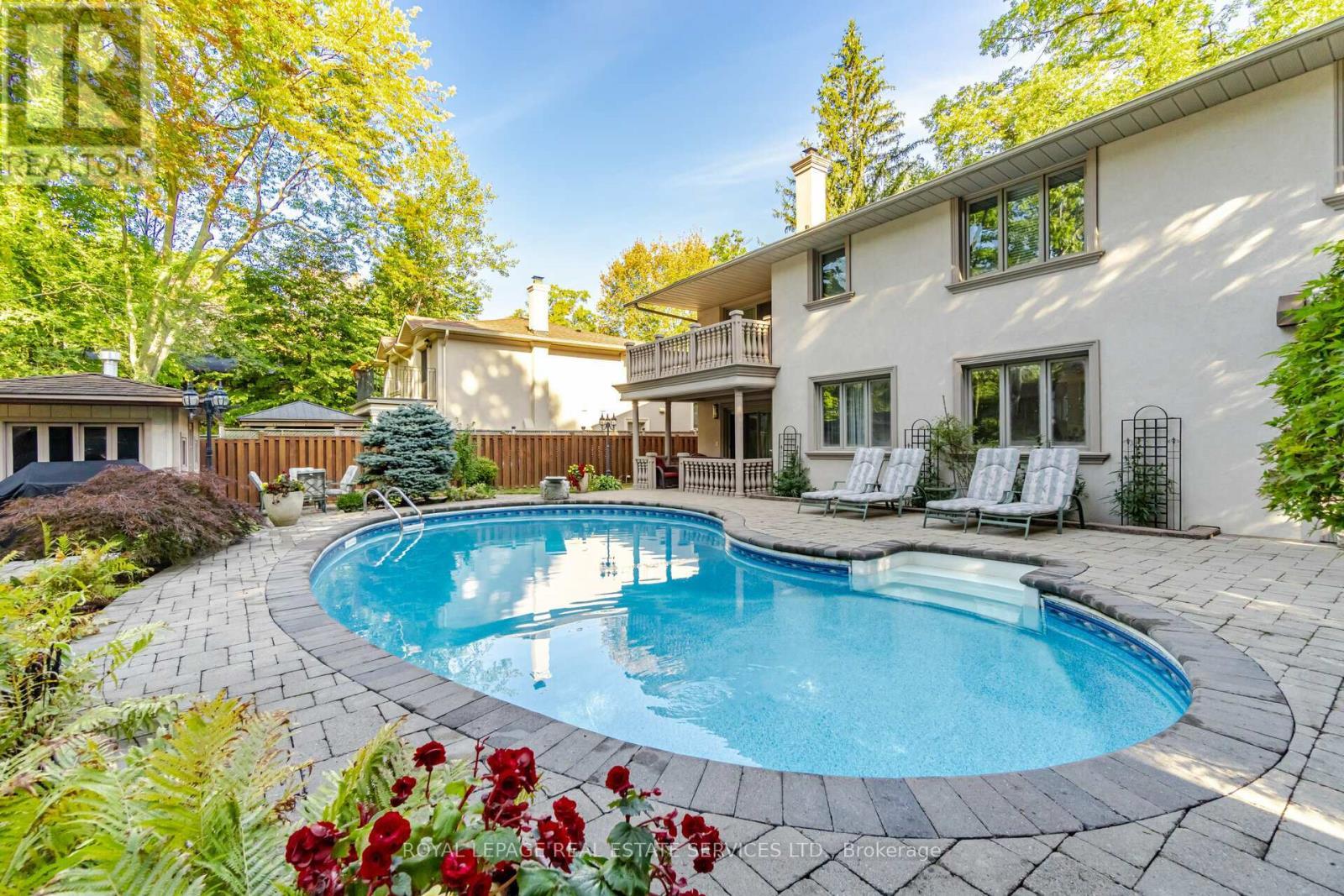 












2130 AUTUMN BREEZE DRIVE N

,
Mississauga,




Ontario
L5B1R4


