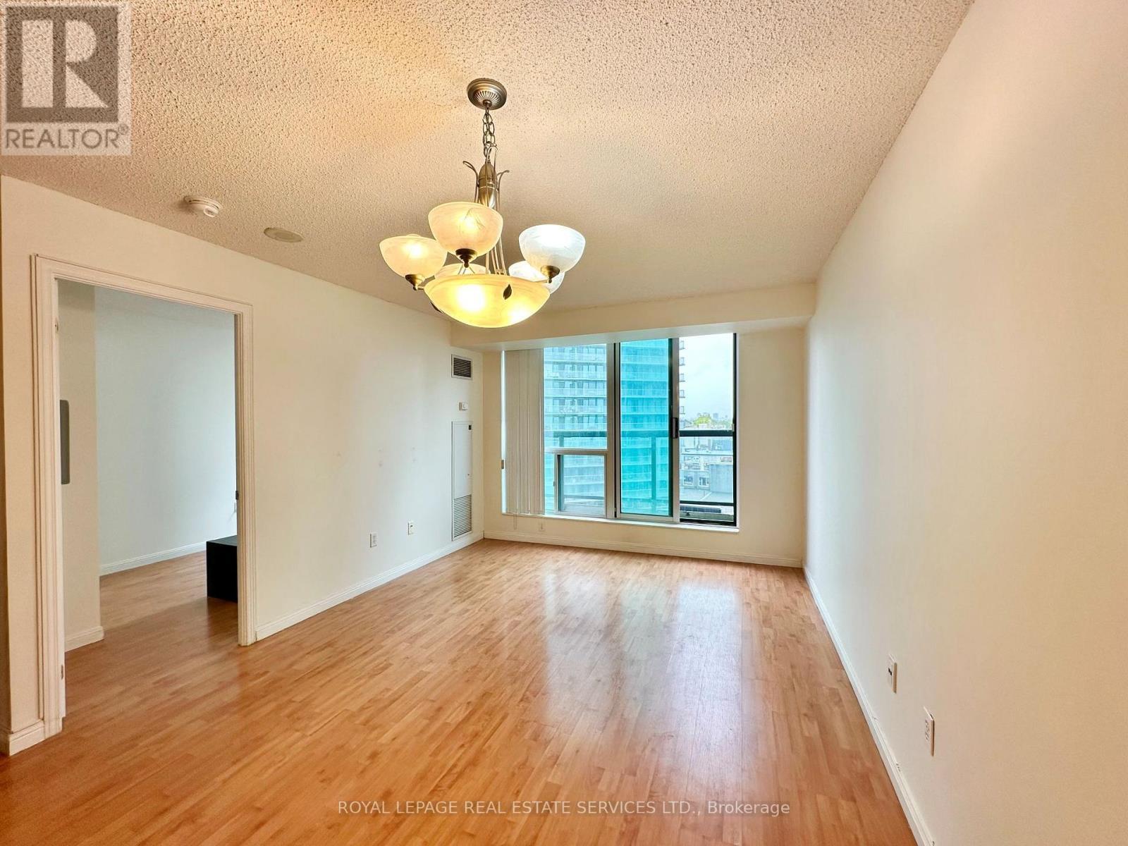 












918 - 23 LORRAINE DRIVE

,
Toronto,




Ontario
M2N6Z6


