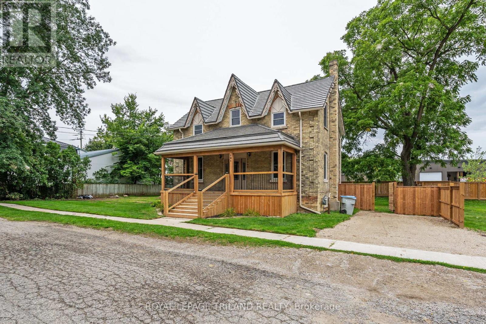 












191 CATHERINE STREET

,
North Middlesex (Parkhill),




Ontario
N0M2K0

