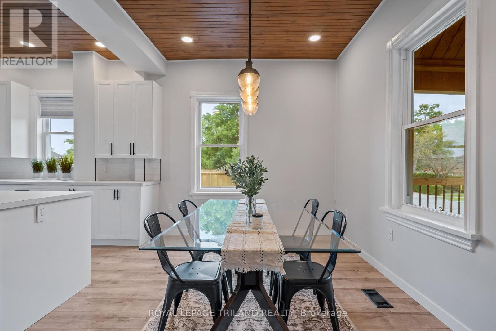 












191 CATHERINE STREET

,
North Middlesex (Parkhill),




Ontario
N0M2K0

