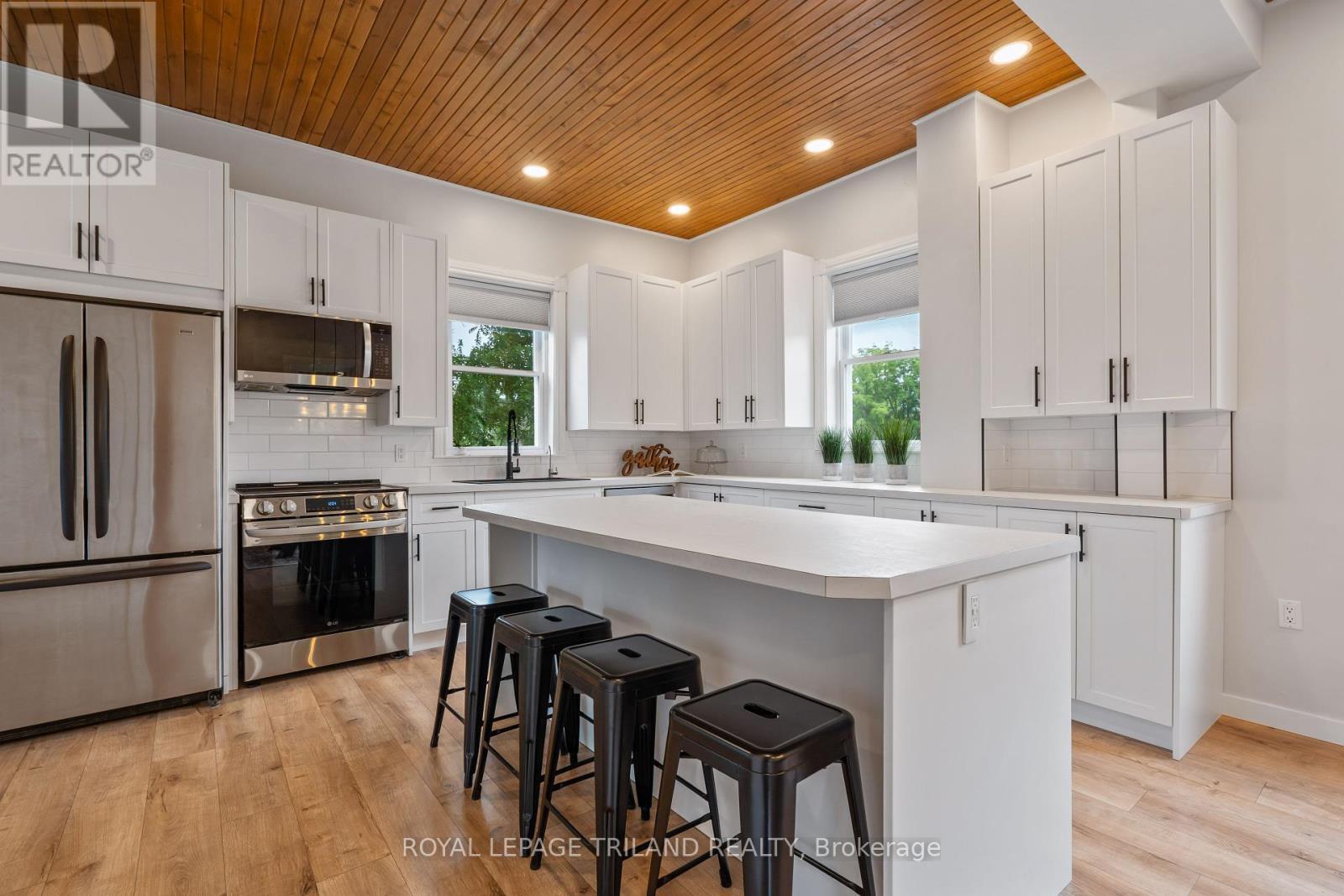












191 CATHERINE STREET

,
North Middlesex (Parkhill),




Ontario
N0M2K0

