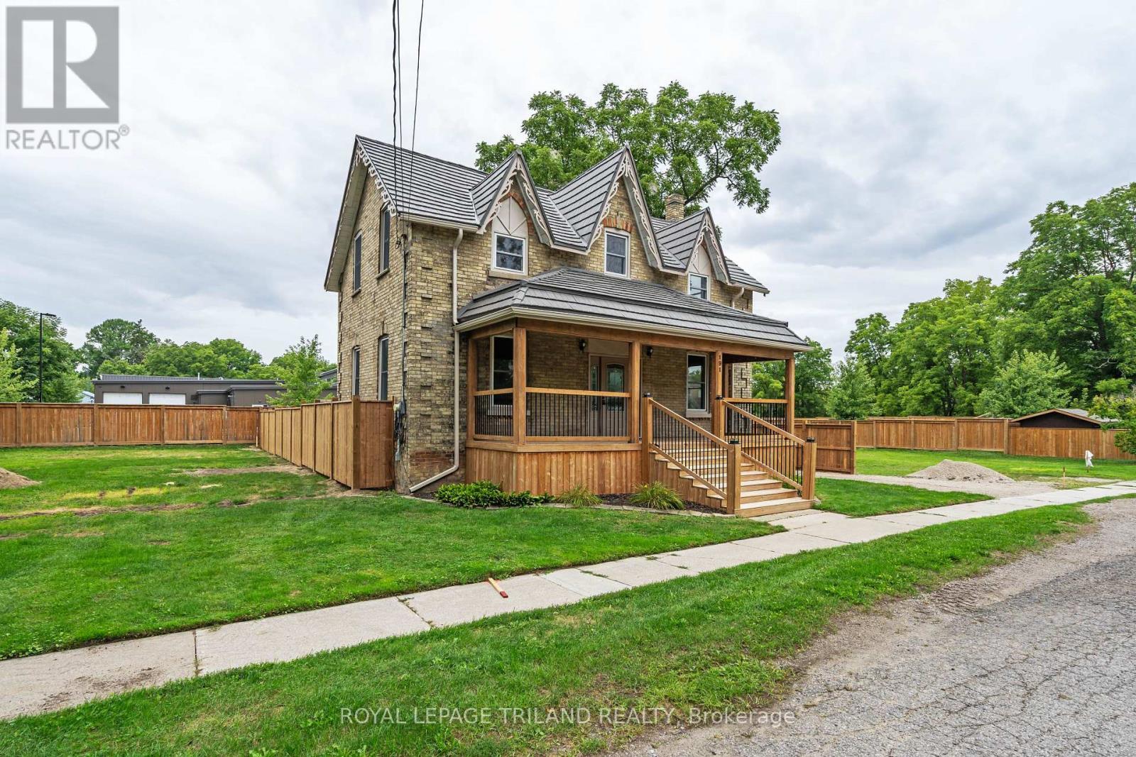 












191 CATHERINE STREET

,
North Middlesex (Parkhill),




Ontario
N0M2K0

