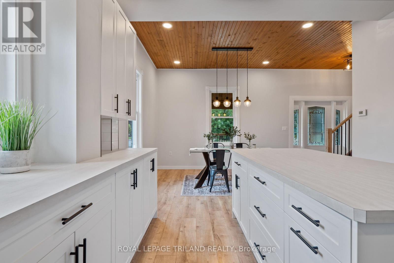 












191 CATHERINE STREET

,
North Middlesex (Parkhill),




Ontario
N0M2K0

