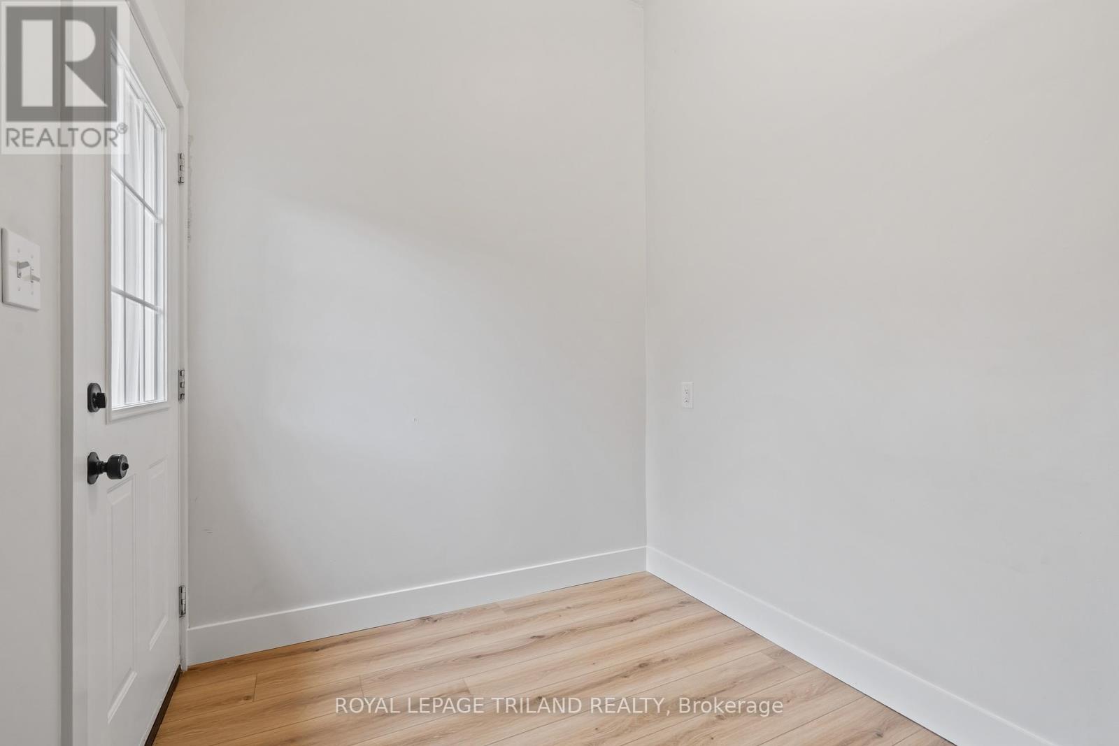 












191 CATHERINE STREET

,
North Middlesex (Parkhill),




Ontario
N0M2K0

