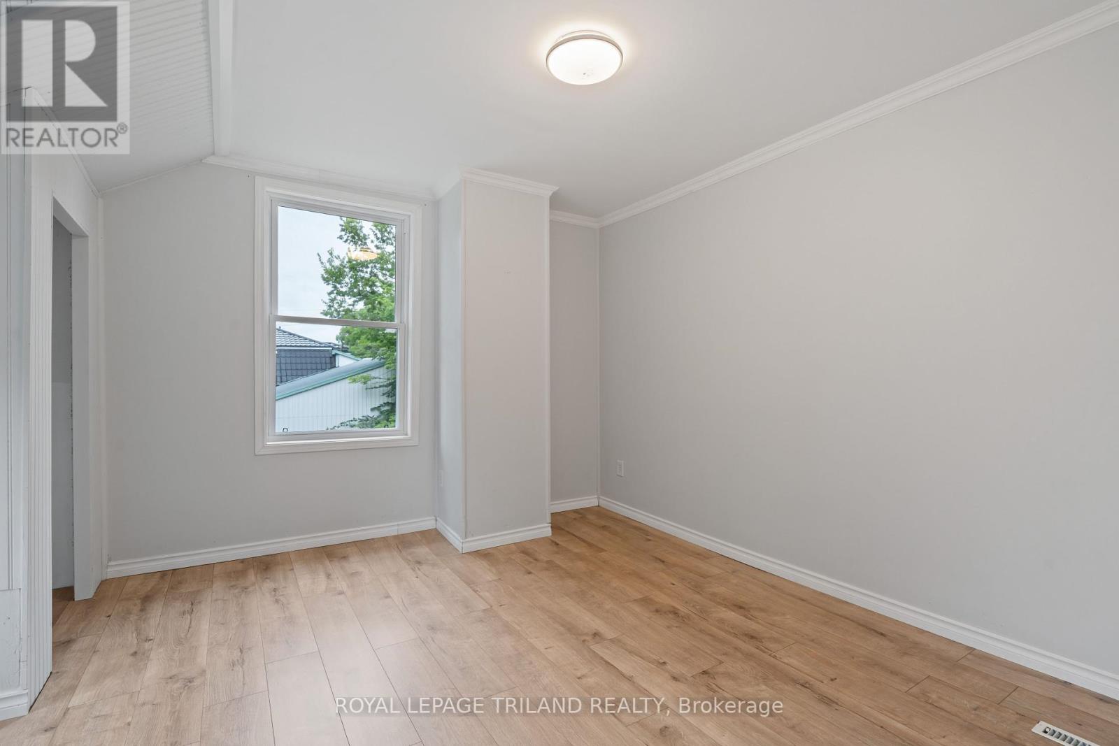 












191 CATHERINE STREET

,
North Middlesex (Parkhill),




Ontario
N0M2K0

