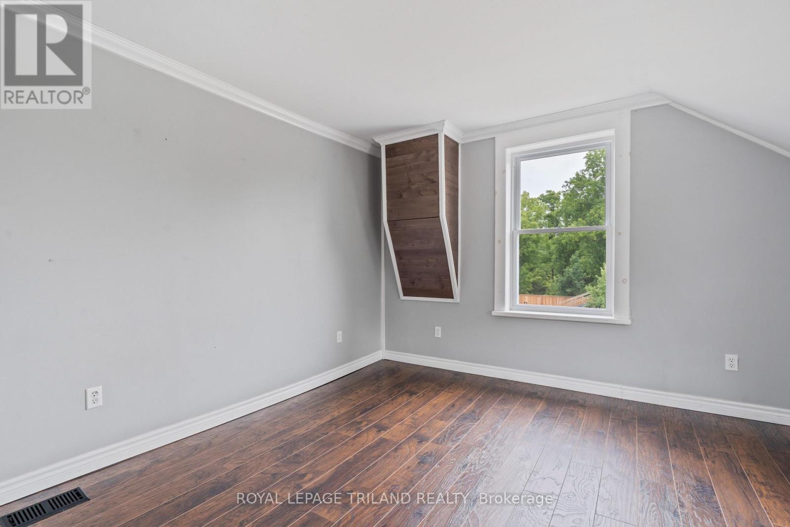 












191 CATHERINE STREET

,
North Middlesex (Parkhill),




Ontario
N0M2K0

