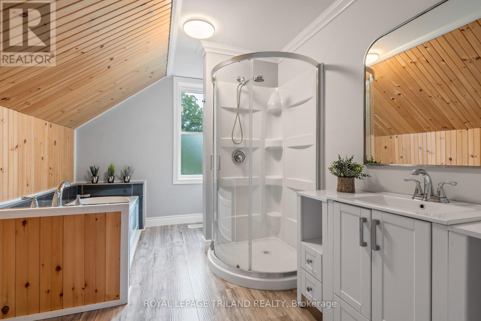 












191 CATHERINE STREET

,
North Middlesex (Parkhill),




Ontario
N0M2K0

