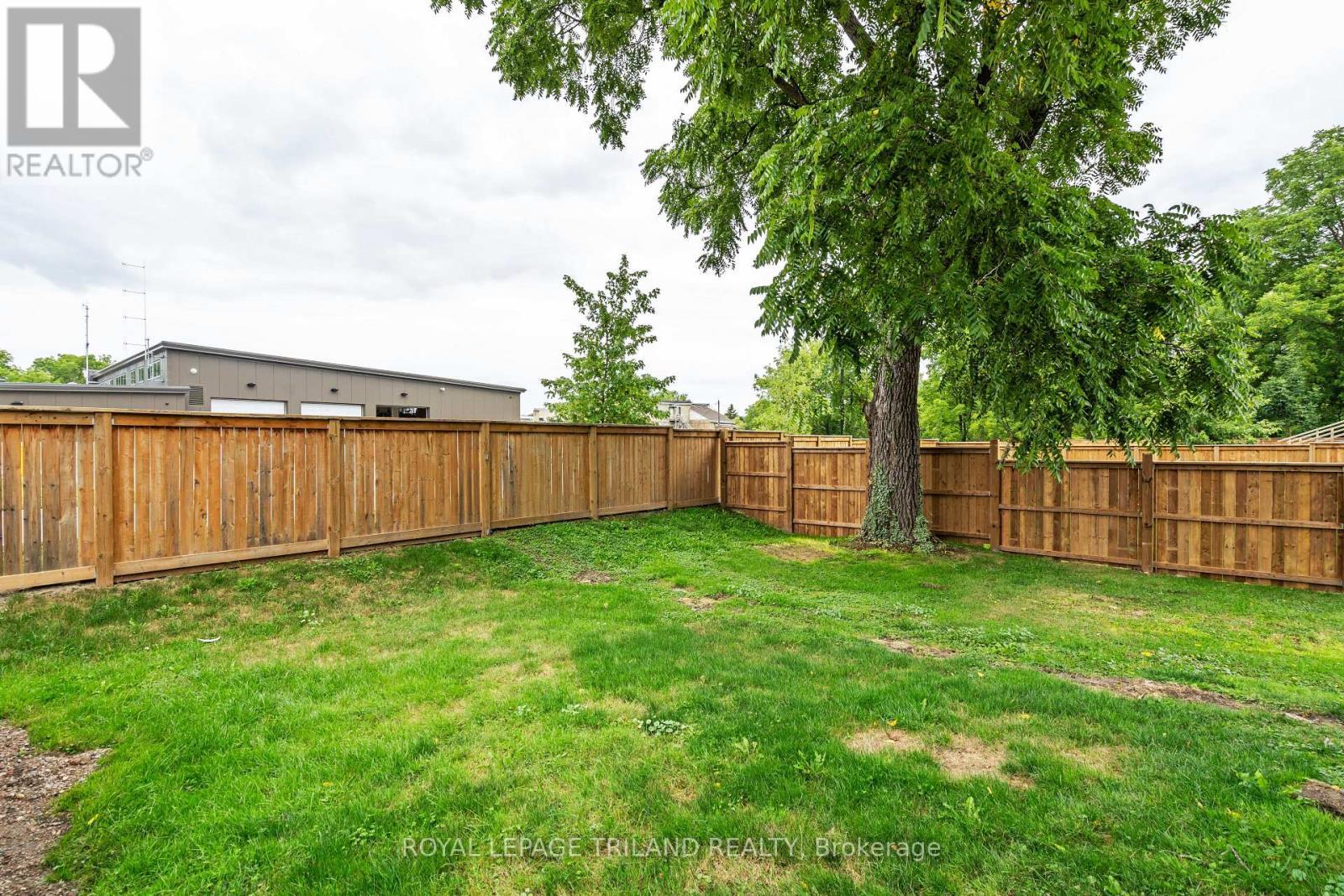 












191 CATHERINE STREET

,
North Middlesex (Parkhill),




Ontario
N0M2K0

