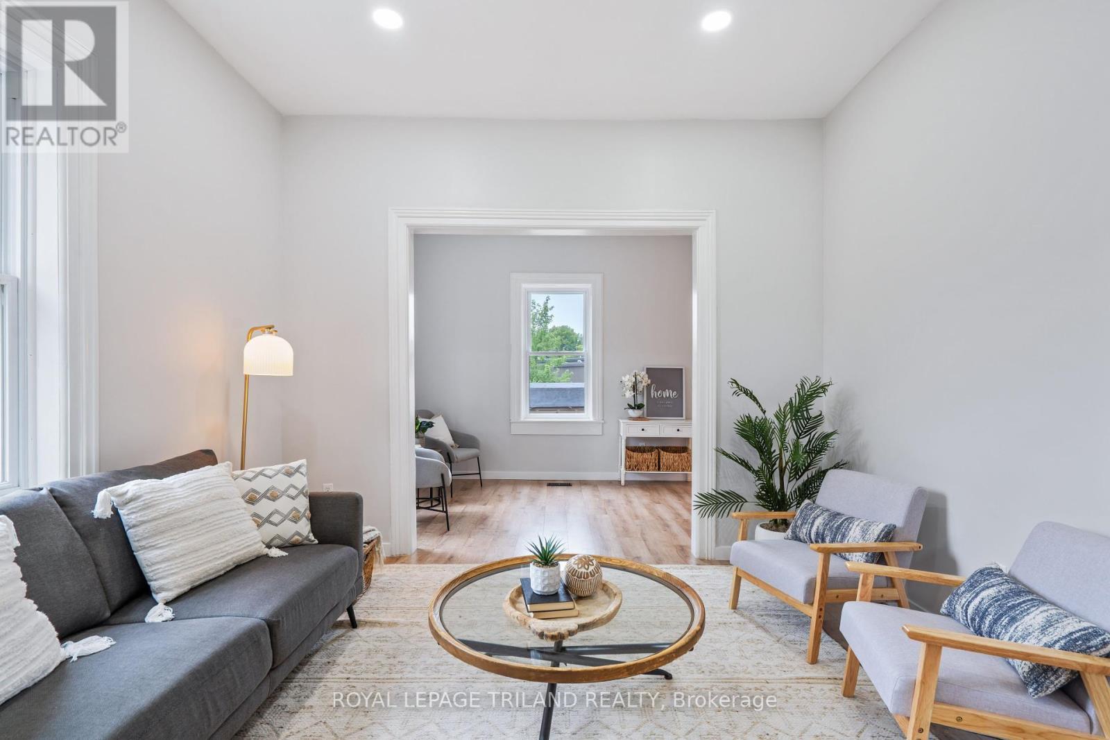 












191 CATHERINE STREET

,
North Middlesex (Parkhill),




Ontario
N0M2K0

