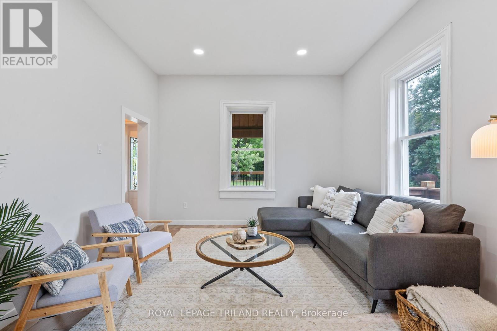 












191 CATHERINE STREET

,
North Middlesex (Parkhill),




Ontario
N0M2K0

