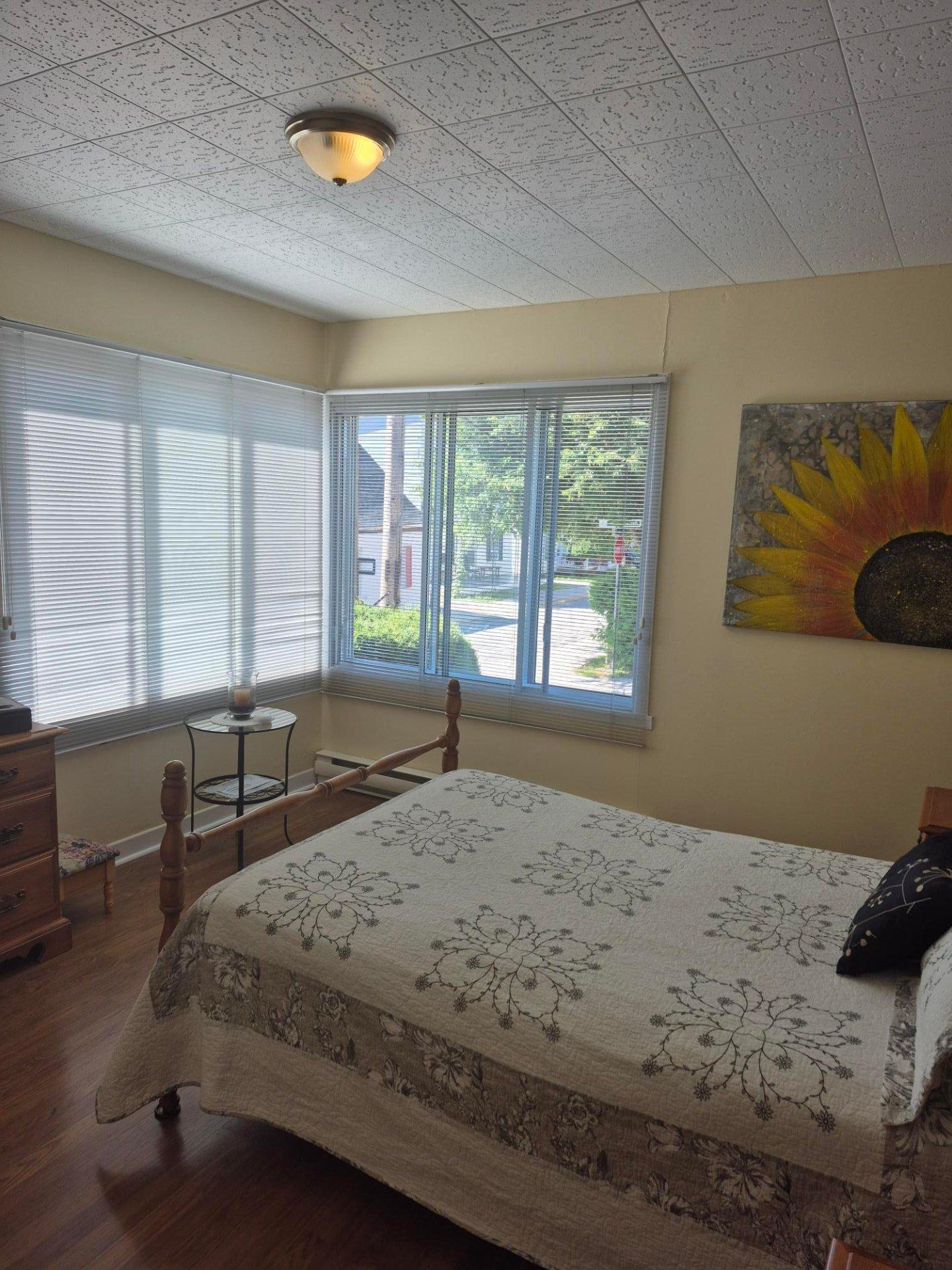 









147

 - 153


Rue St-Joseph

,
L'Assomption,




QC
J5W3B7

