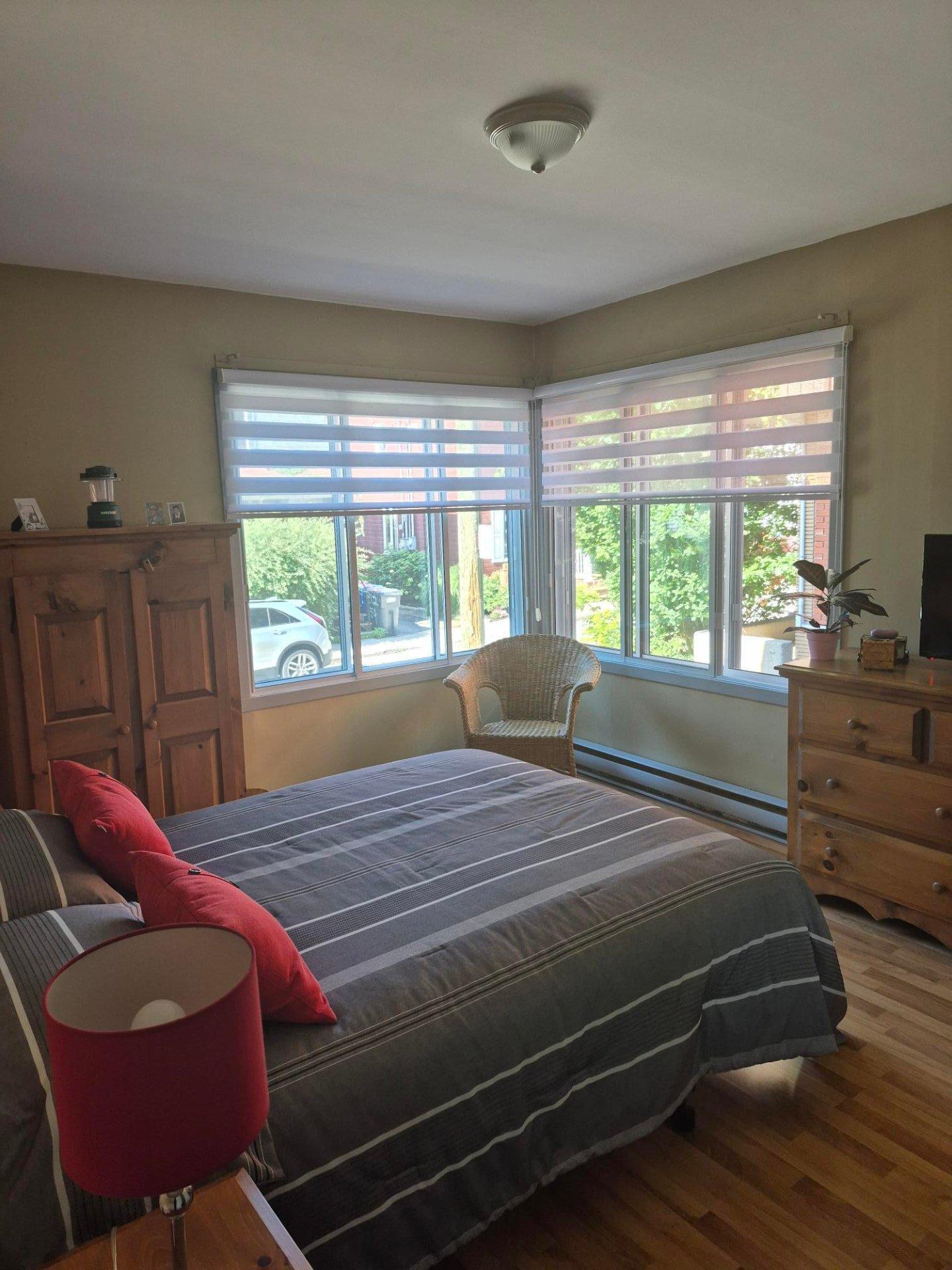 









147

 - 153


Rue St-Joseph

,
L'Assomption,




QC
J5W3B7

