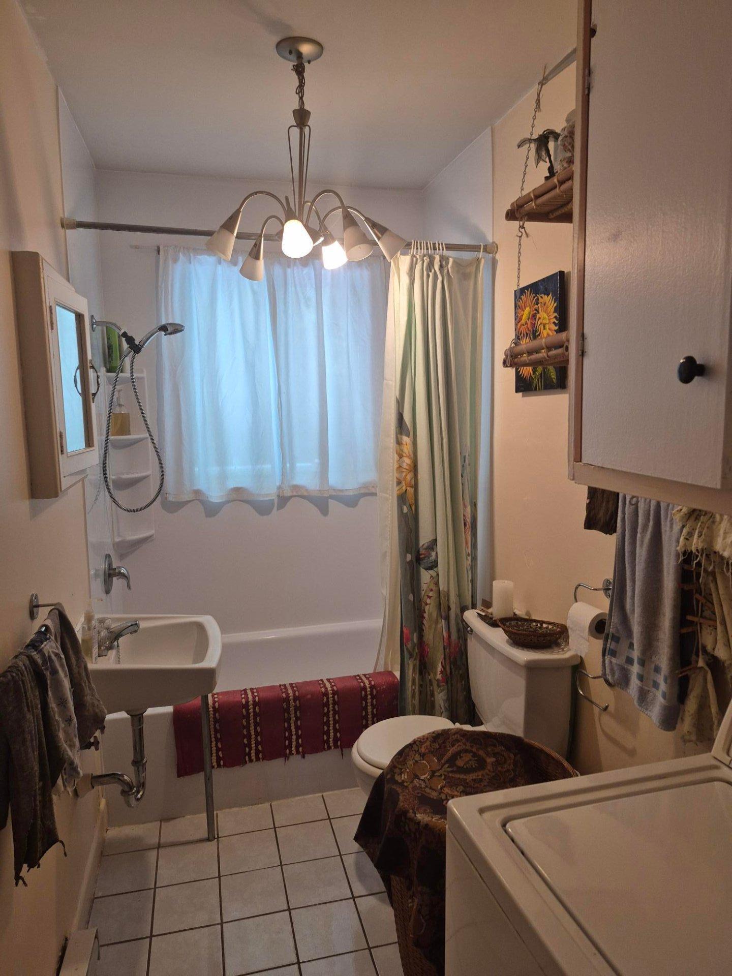 









147

 - 153


Rue St-Joseph

,
L'Assomption,




QC
J5W3B7

