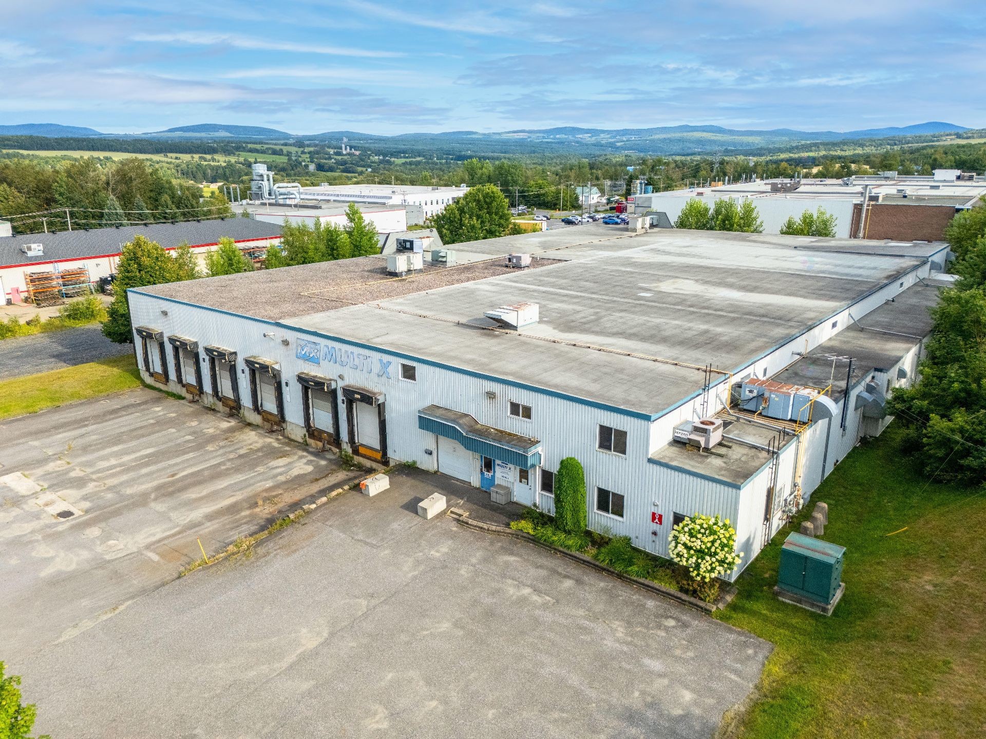 









60


Rue Sheard

,
Coaticook,




QC
J1A0B2

