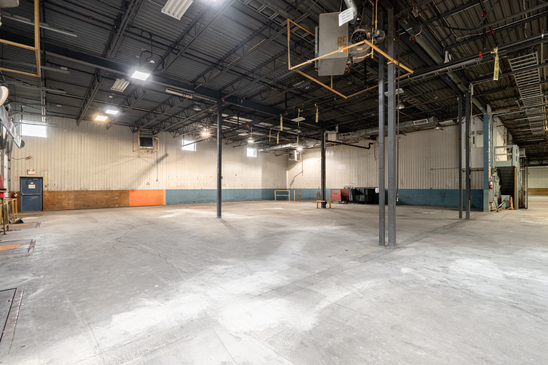 









60


Rue Sheard

,
Coaticook,




QC
J1A0B2

