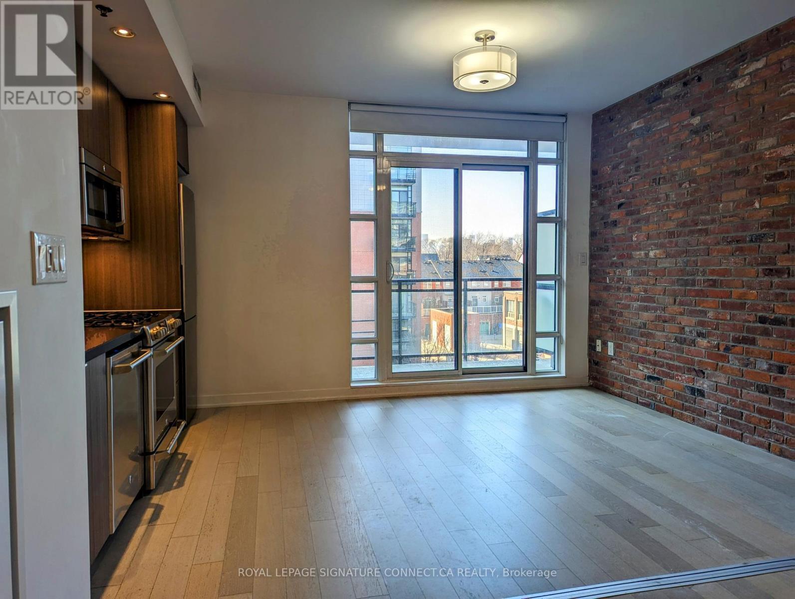 












410 - 88 COLGATE AVENUE

,
Toronto,




Ontario
M4M3L1

