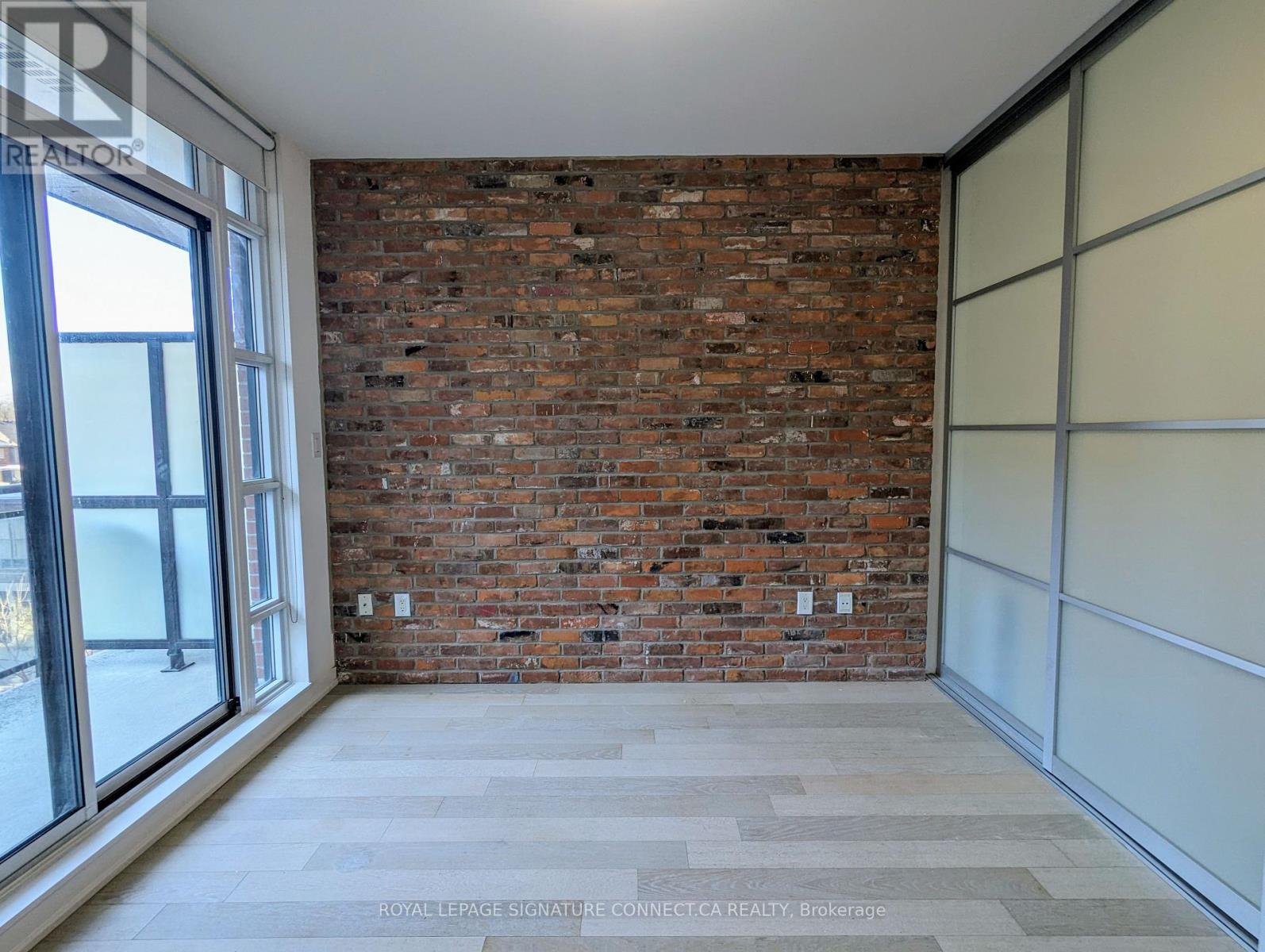 












410 - 88 COLGATE AVENUE

,
Toronto,




Ontario
M4M3L1

