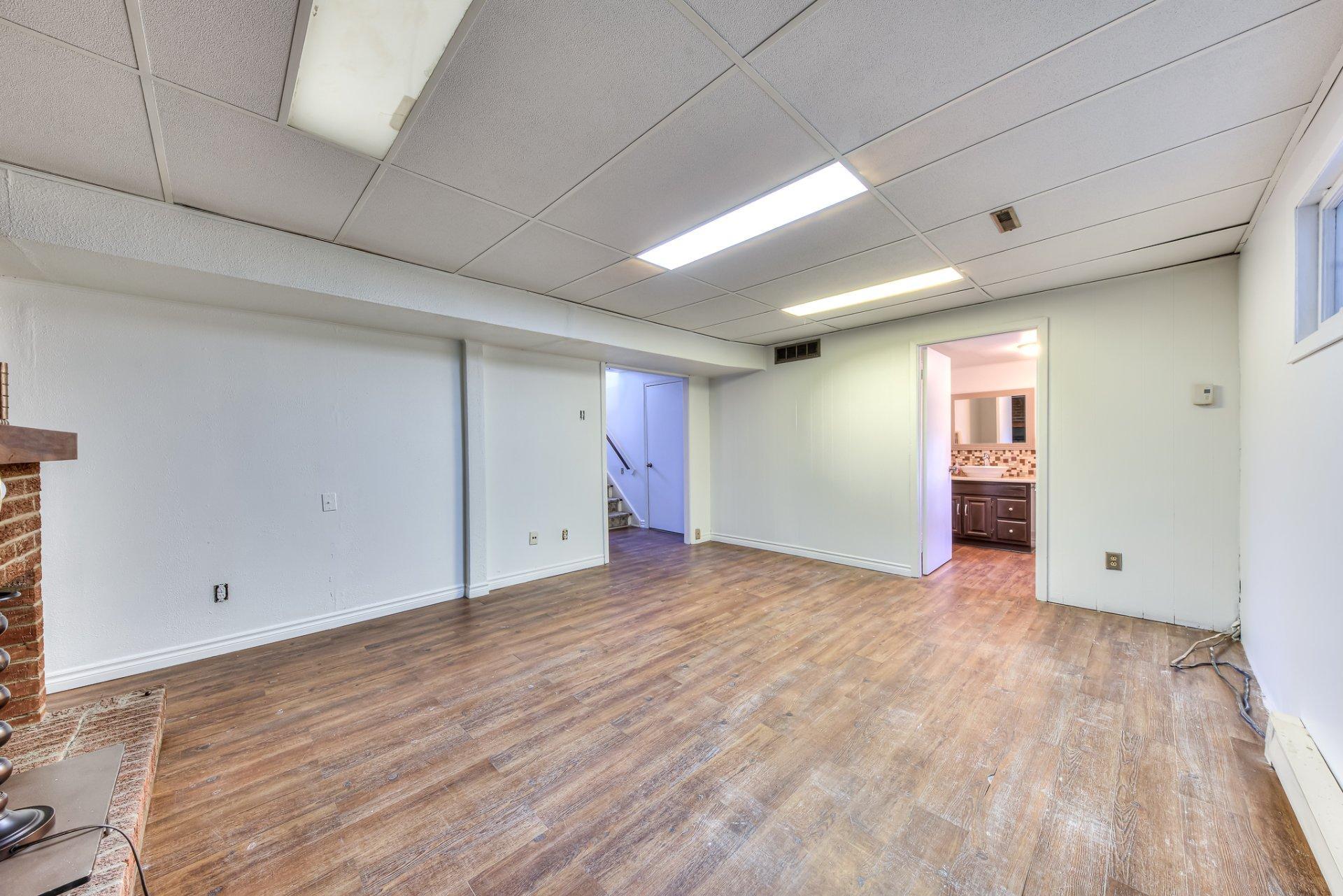 









200


Rue Beacon

,
Kirkland,




QC
H9J2G1

