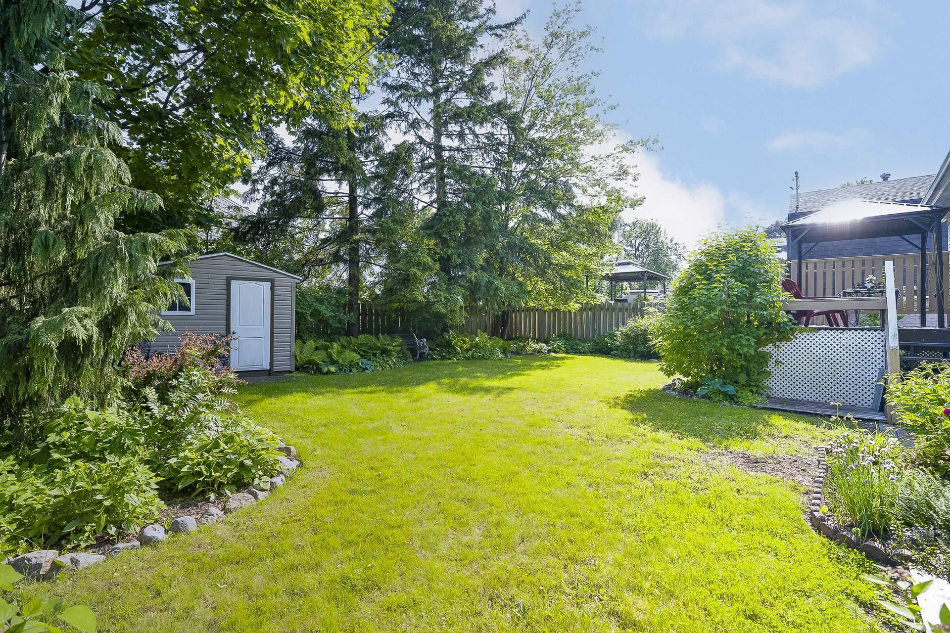 









200


Rue Beacon

,
Kirkland,




QC
H9J2G1

