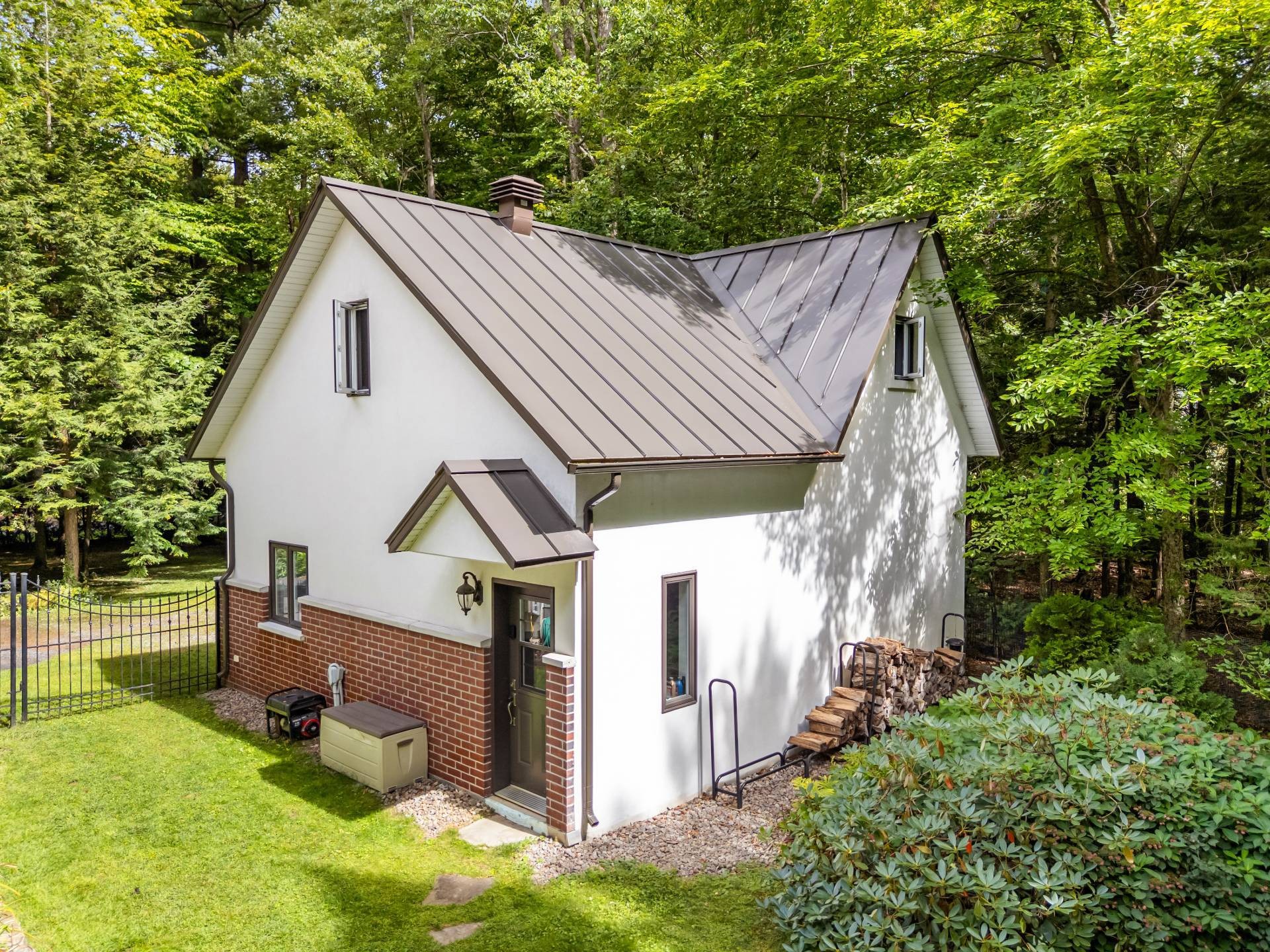 









1386


Rue des Peupliers

,
Mont-Saint-Hilaire,




QC
J3G2W3

