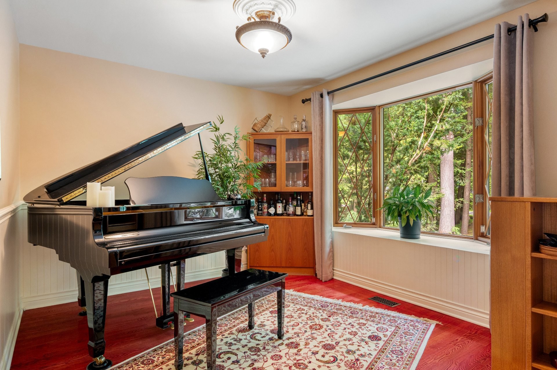 









1386


Rue des Peupliers

,
Mont-Saint-Hilaire,




QC
J3G2W3

