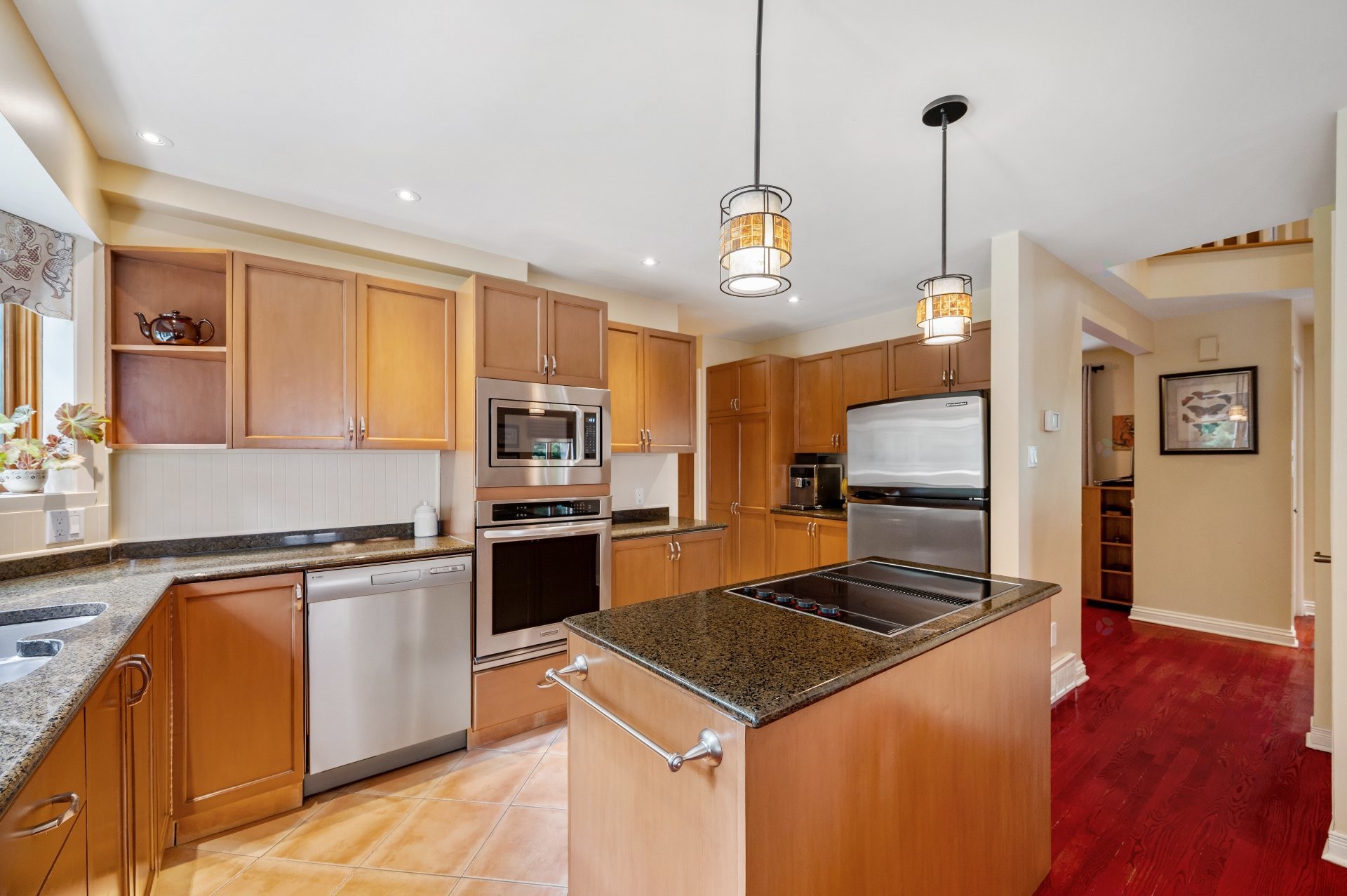 









1386


Rue des Peupliers

,
Mont-Saint-Hilaire,




QC
J3G2W3

